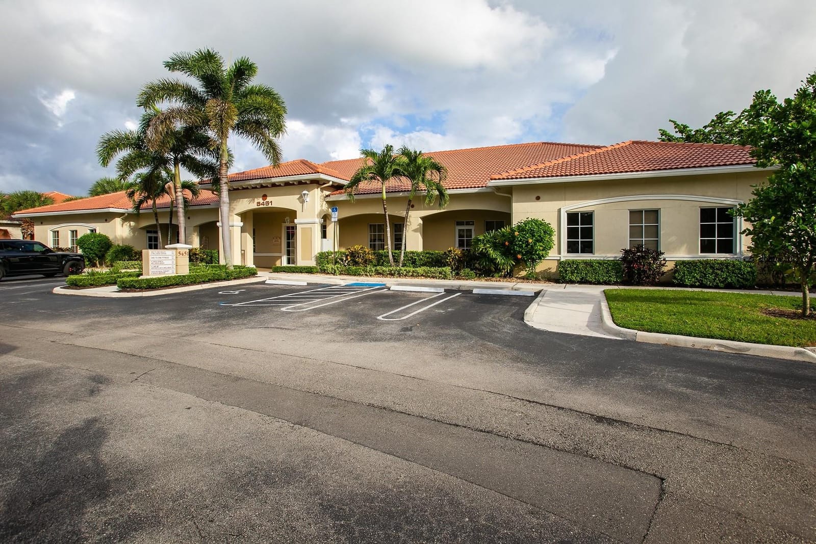 5451 N University Drive, Coral Springs, FL 33067