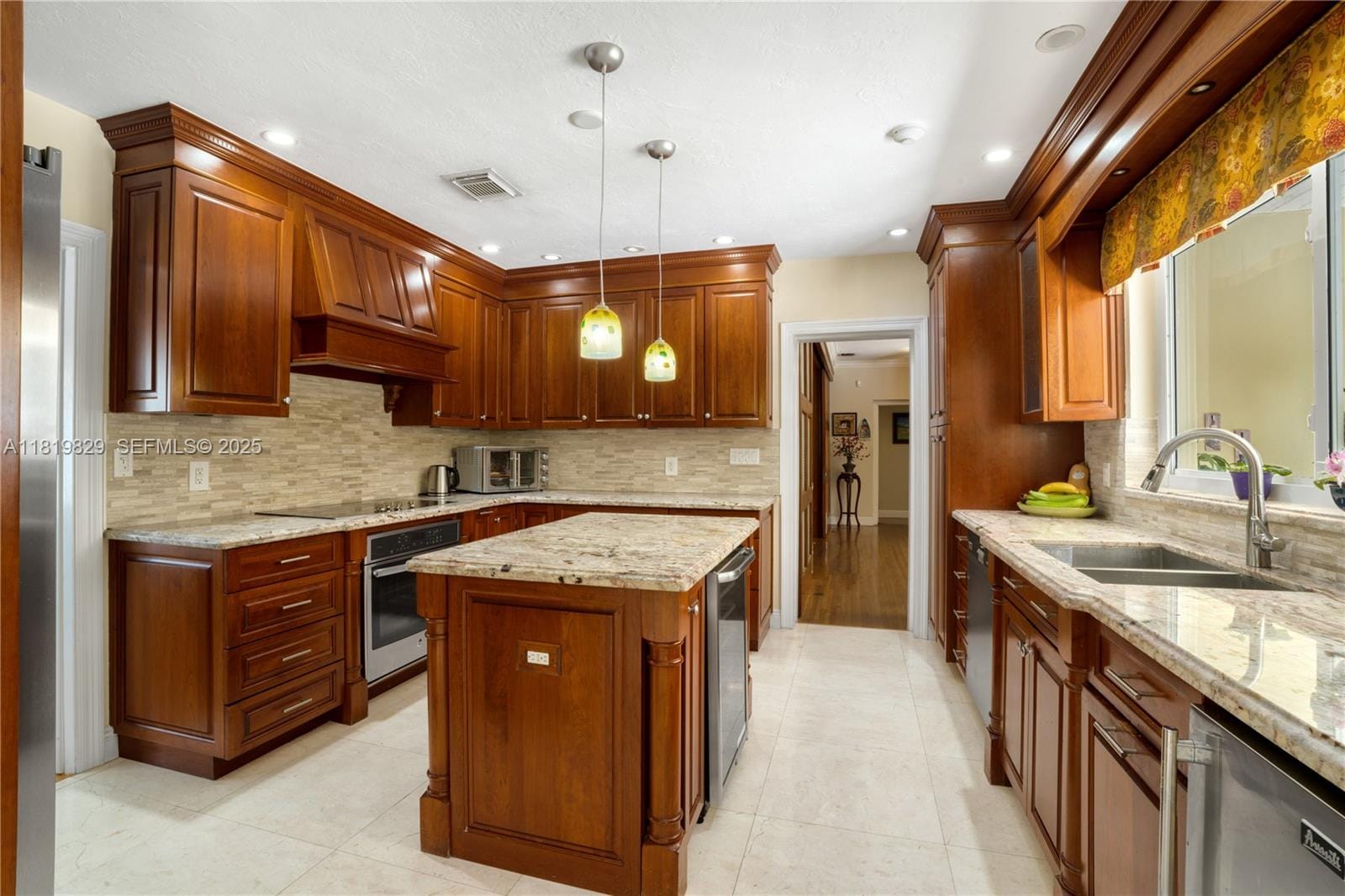 1270 Mariola Court, Coral Gables, FL 33134 photo 8