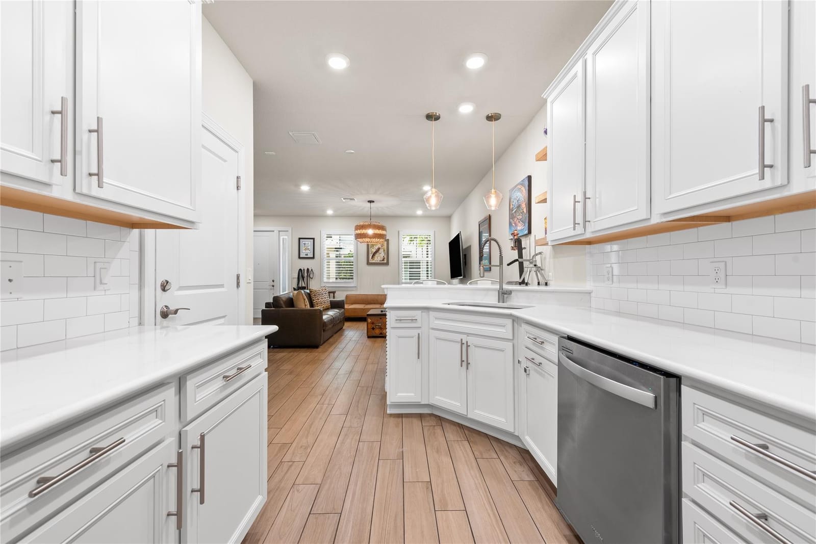 1030 Eucalyptus Drive 2, Hollywood, FL 33021 photo 2