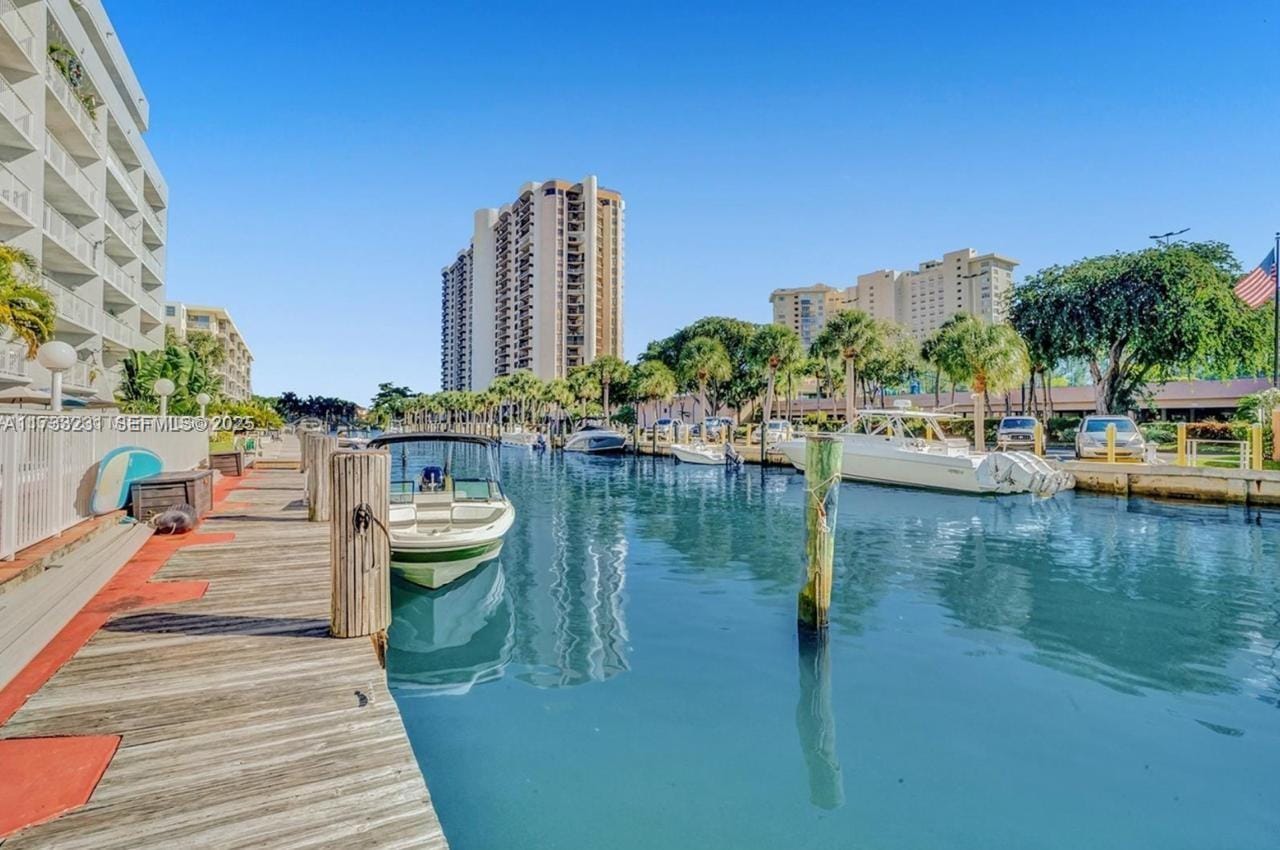 1650 NE 115th Street 109, Miami, FL 33181 photo 4