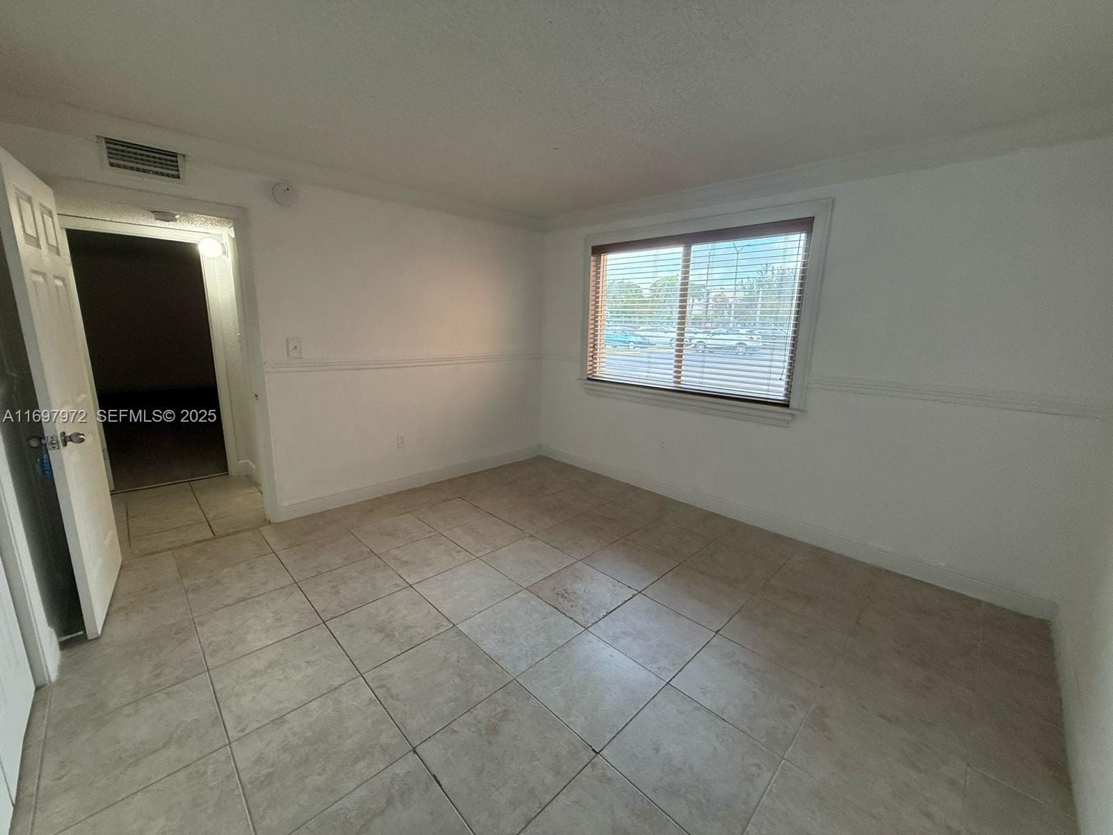 7000 NW 186th Street 4-114, Hialeah, FL 33015 photo 13