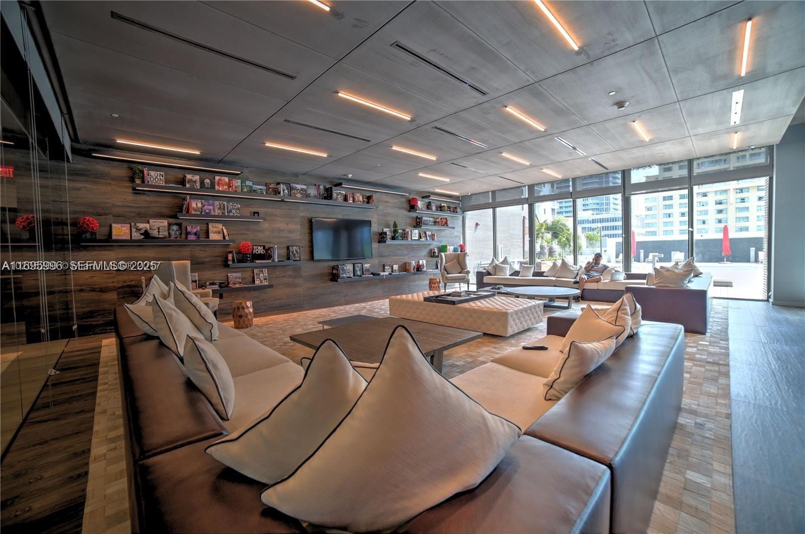 1080 Brickell Avenue 3604, Miami, FL 33131 photo 3