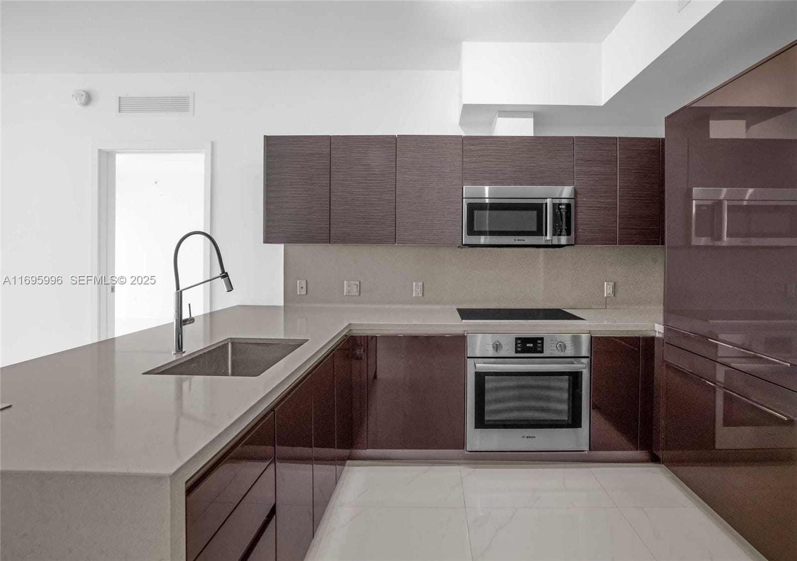1080 Brickell Avenue 3604, Miami, FL 33131 photo 10