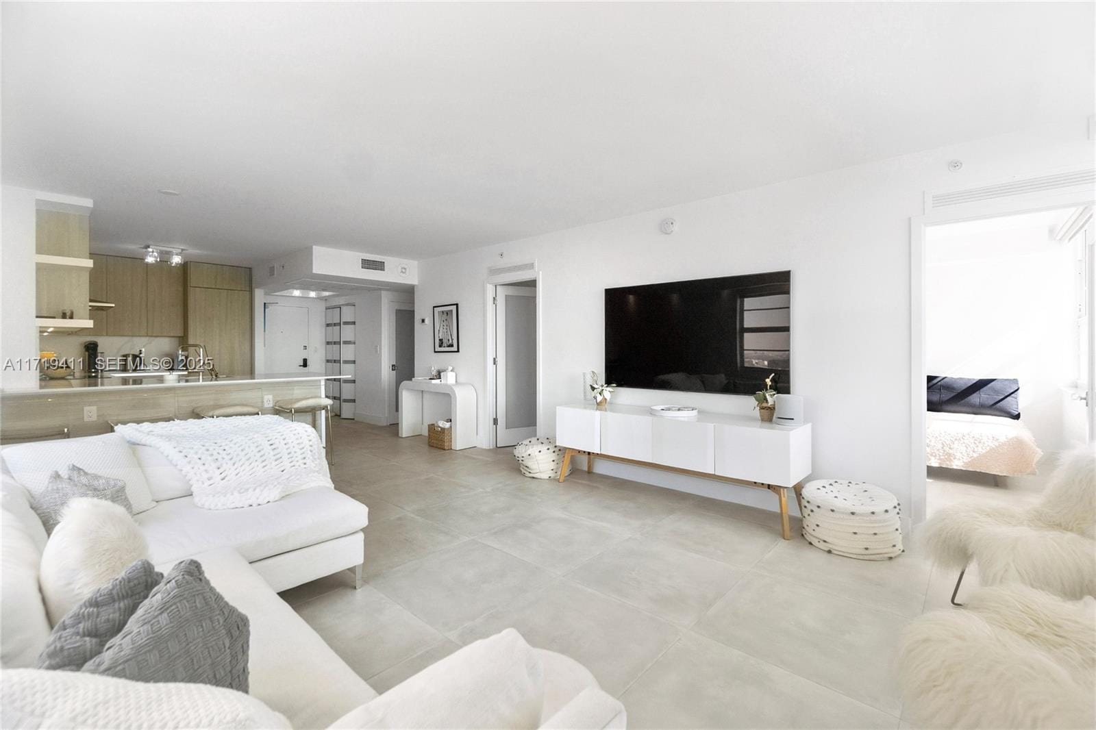 100 Lincoln Road 1411, Miami Beach, FL 33139