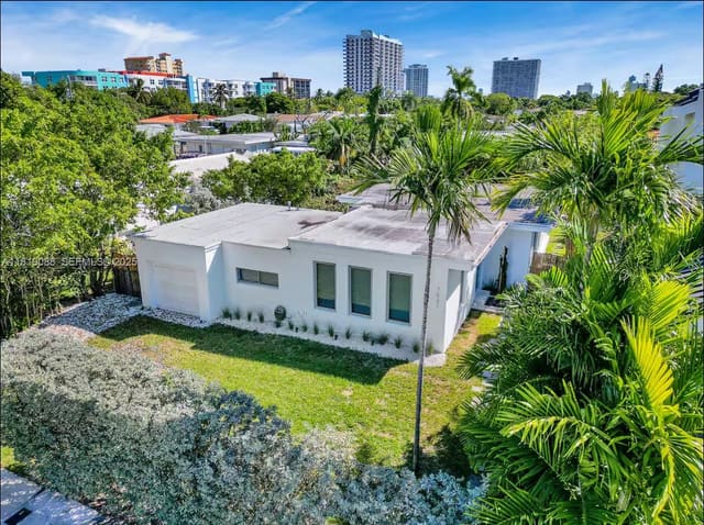 7537 W Treasure Drive, North Bay Village, FL 33141