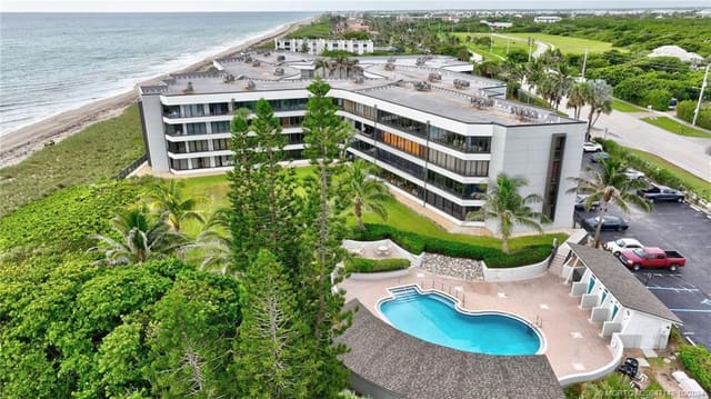 1357 NE Ocean Boulevard 215, sold in Suntide, Stuart, FL