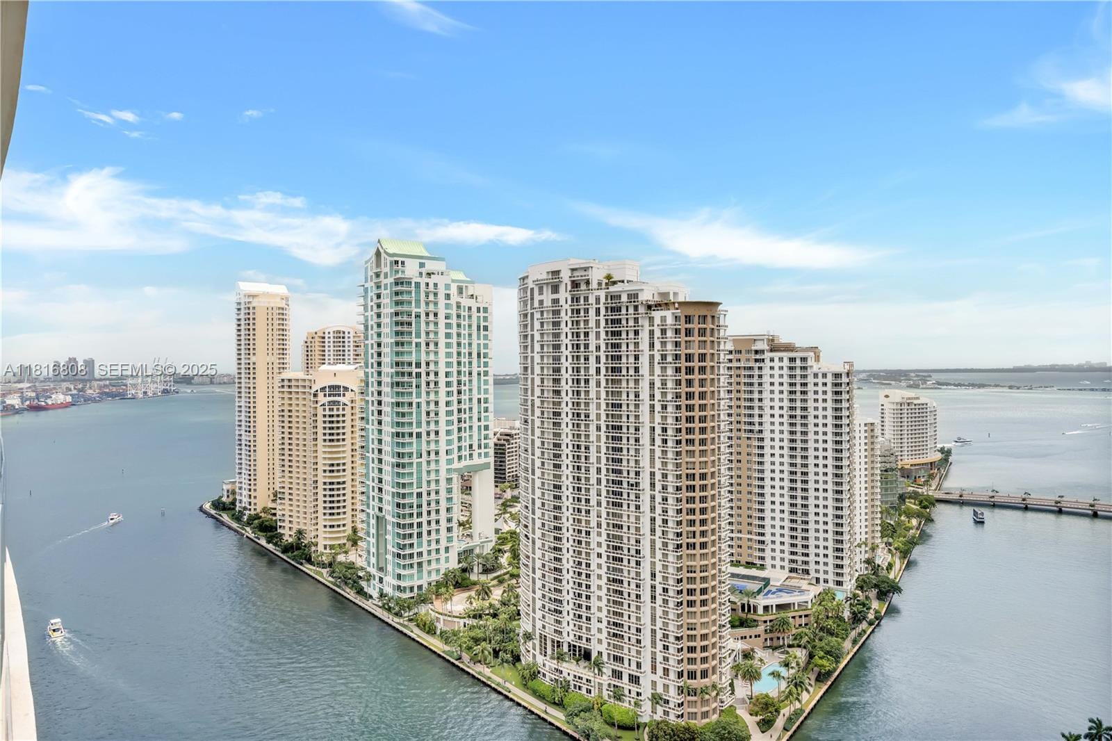 300 Biscayne Blvd Way 2907, Miami, FL 33131 photo 2