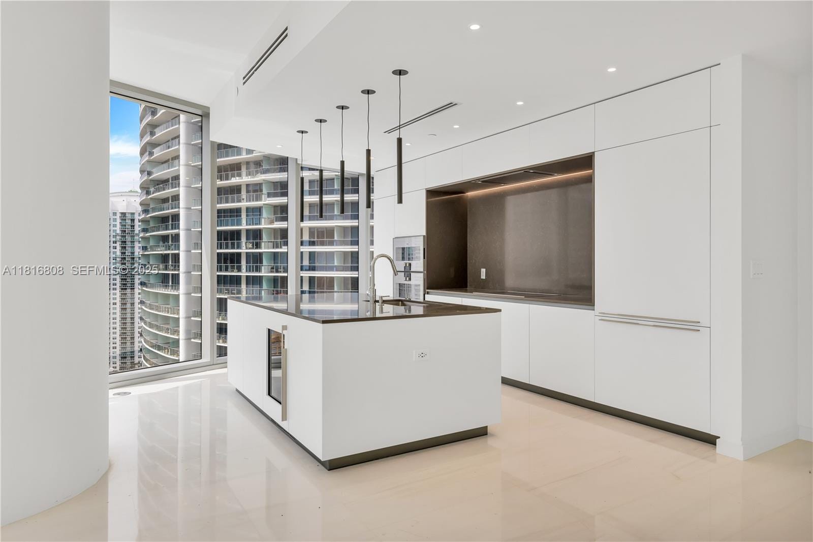 300 Biscayne Blvd Way 2907, Miami, FL 33131 photo 11