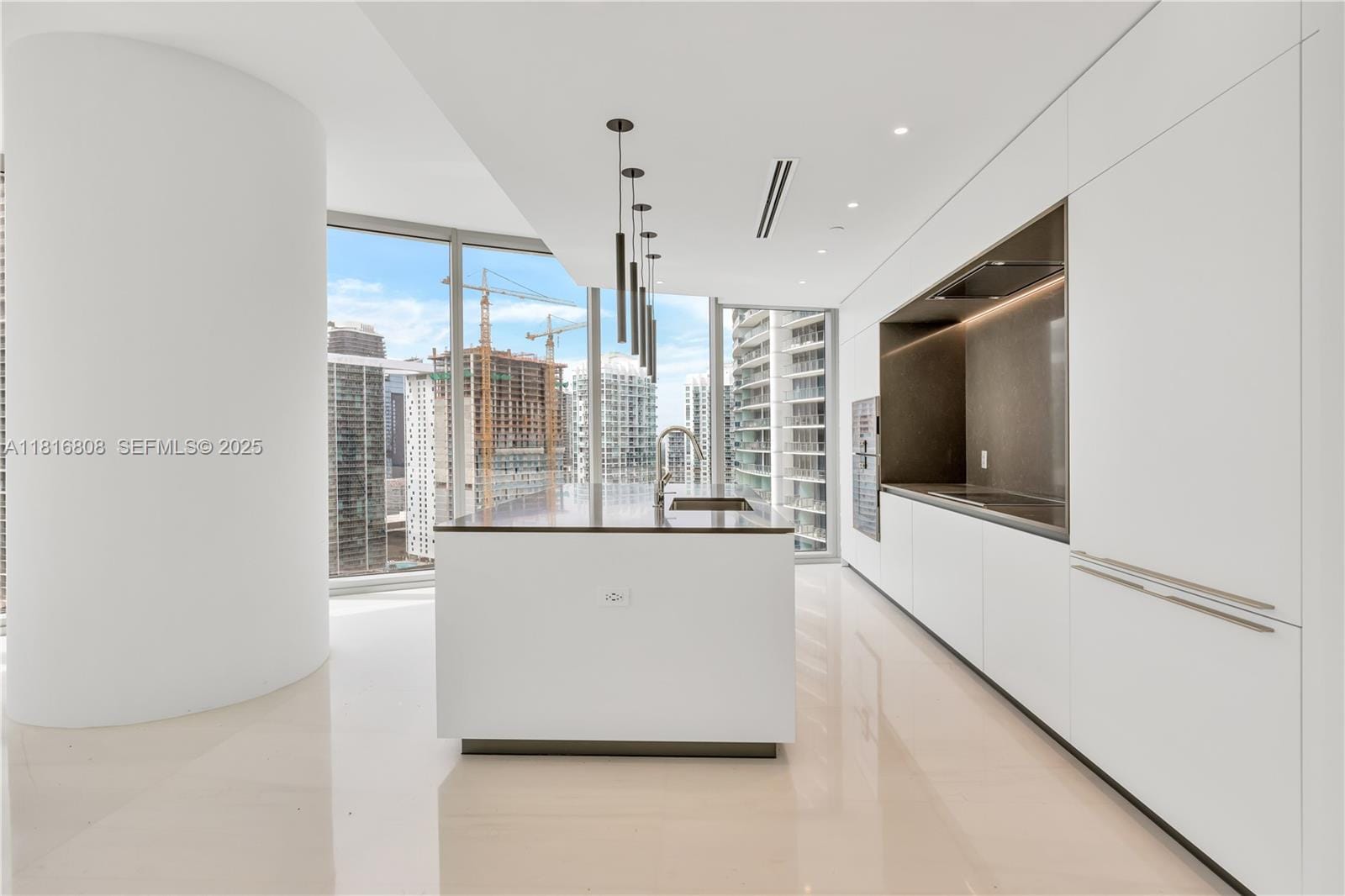 300 Biscayne Blvd Way 2907, Miami, FL 33131 photo 12