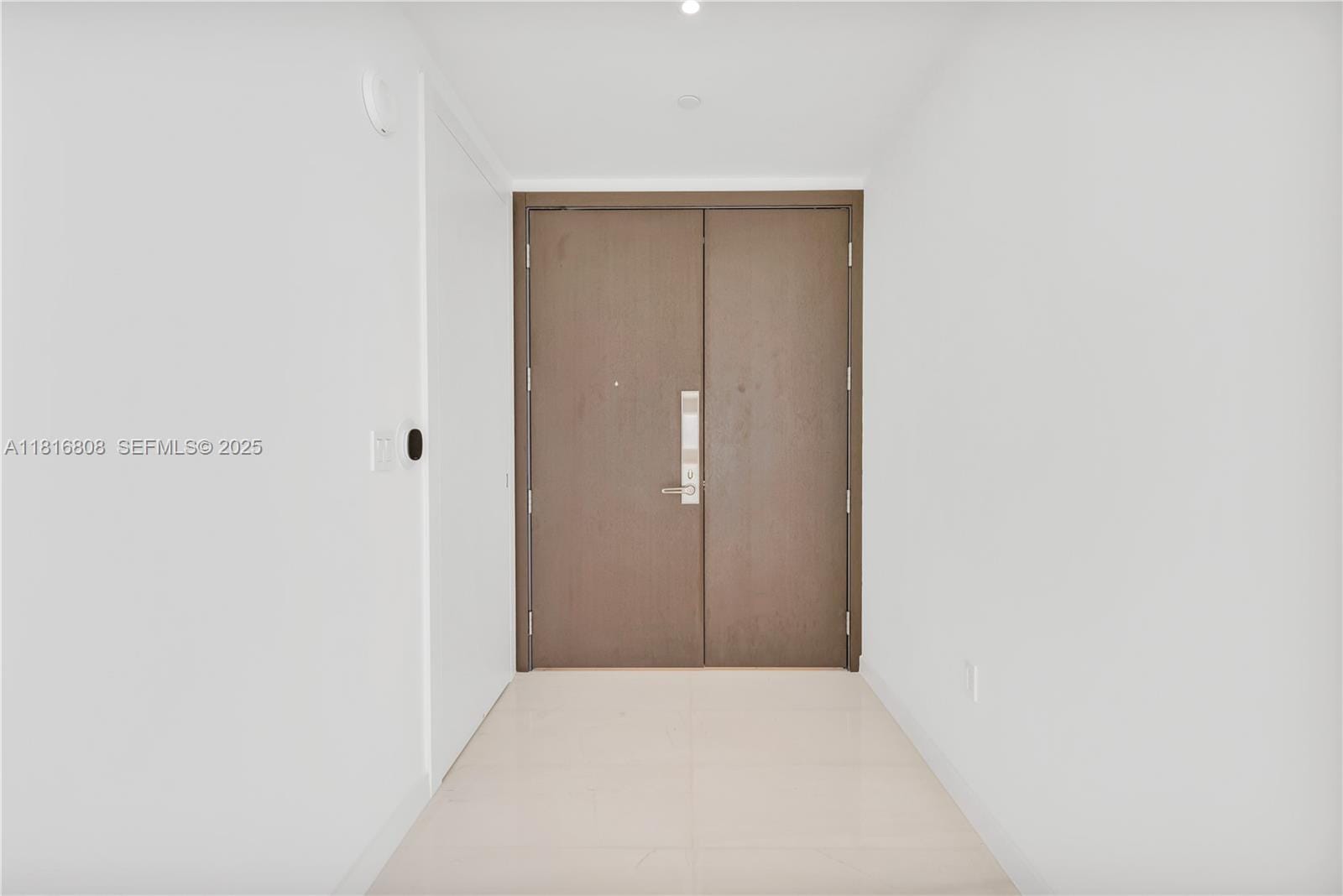 300 Biscayne Blvd Way 2907, Miami, FL 33131 photo 17