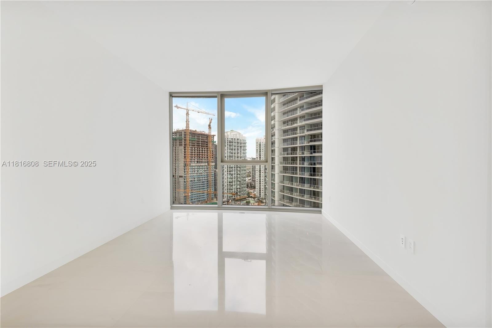 300 Biscayne Blvd Way 2907, Miami, FL 33131 photo 19