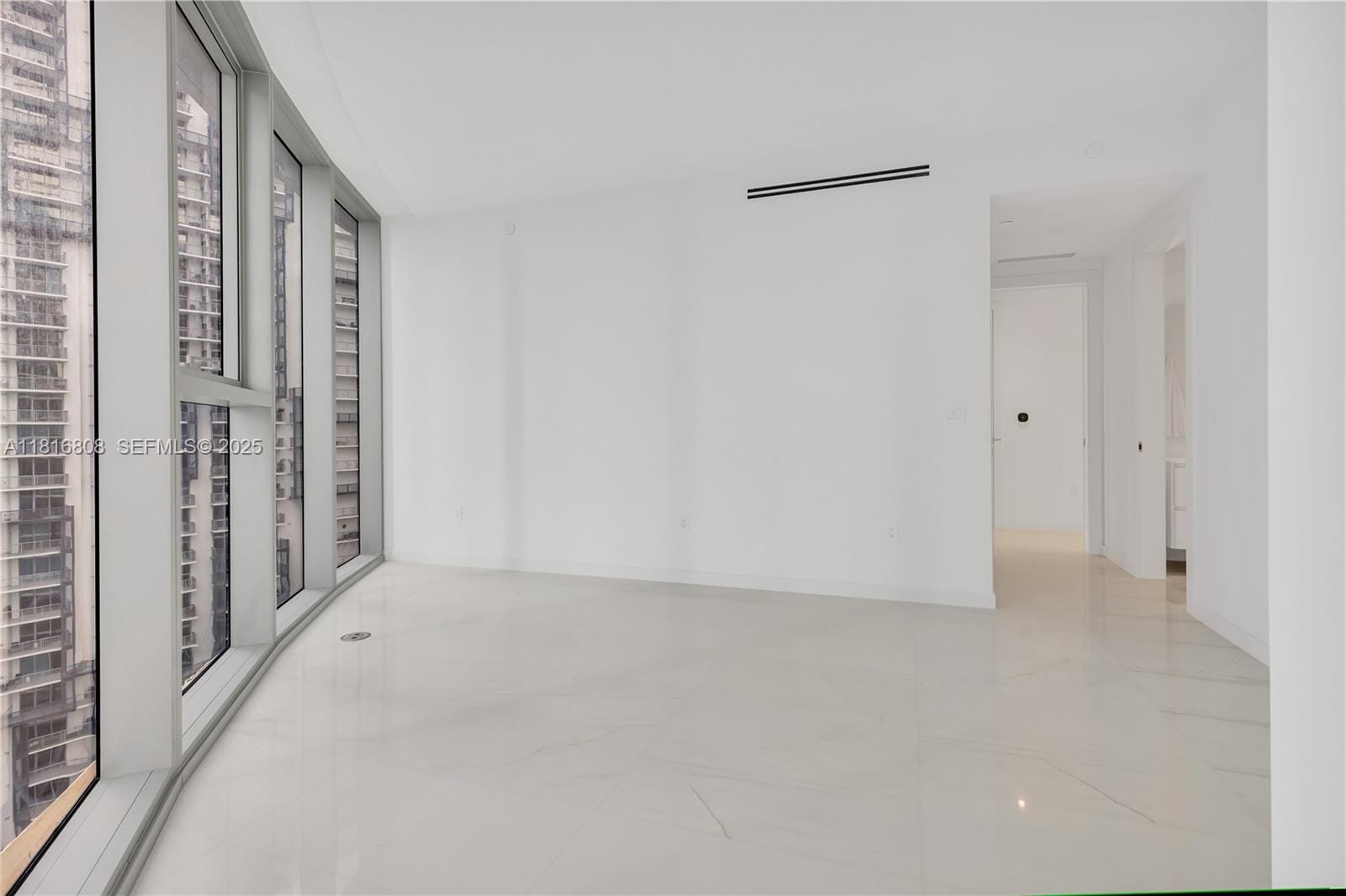 300 Biscayne Blvd Way 2907, Miami, FL 33131 photo 26