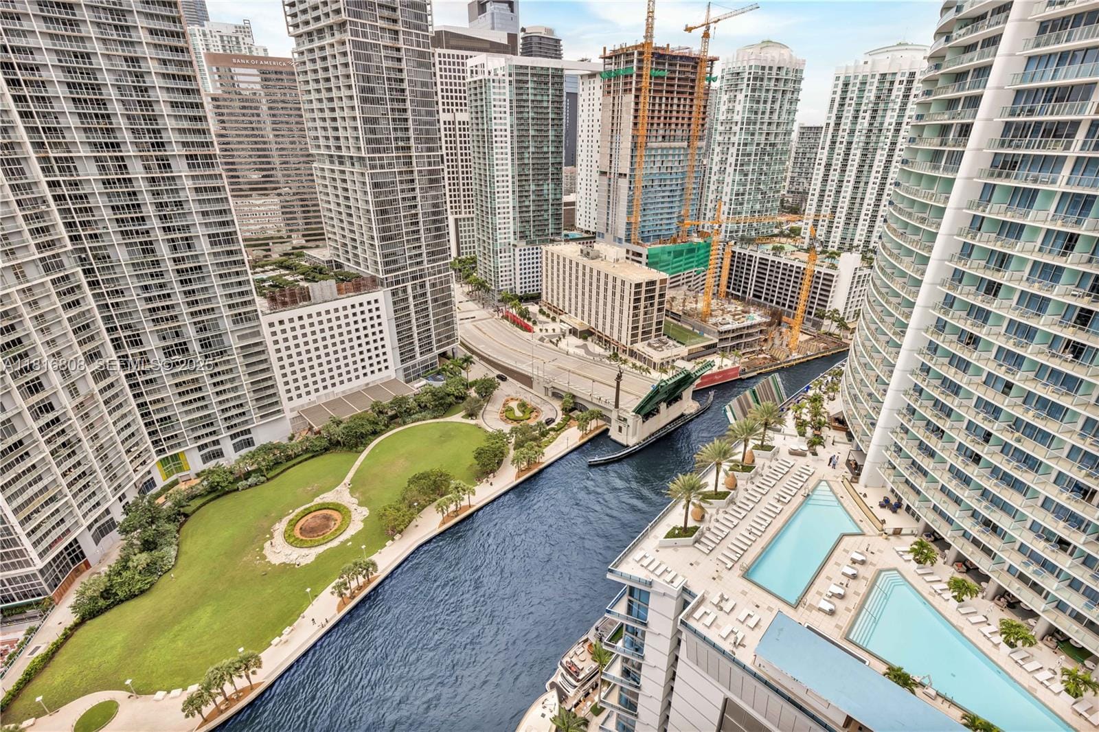 300 Biscayne Blvd Way 2907, Miami, FL 33131 photo 6