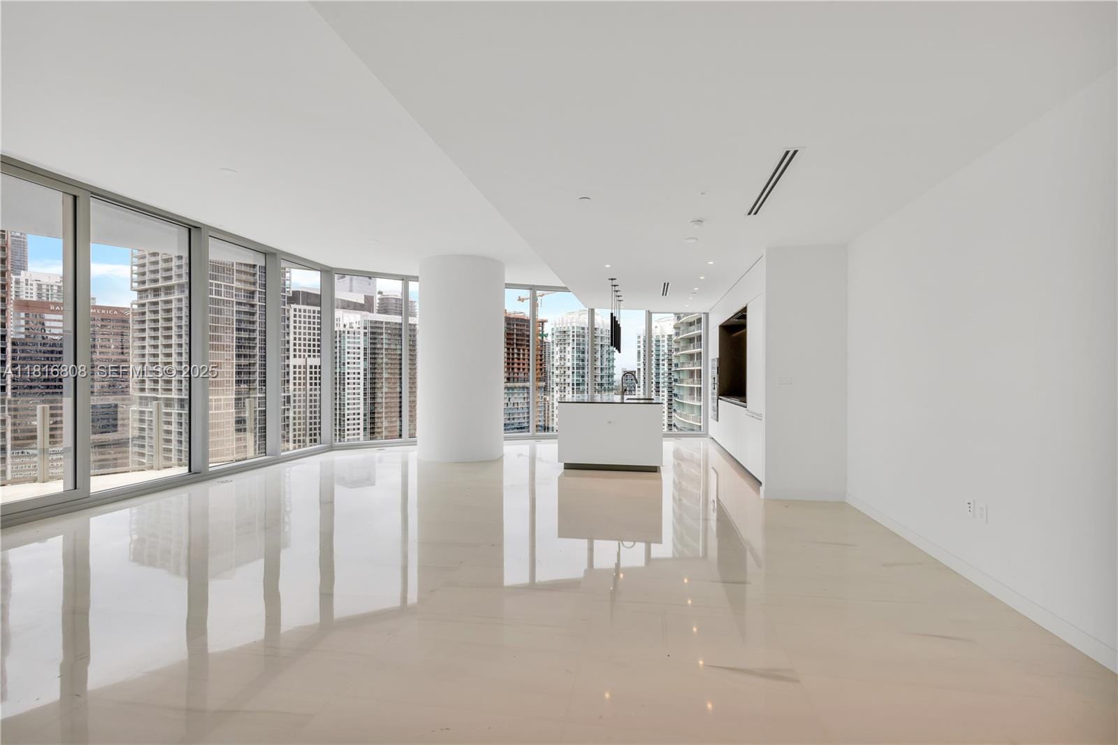 300 Biscayne Blvd Way 2907, Miami, FL 33131 photo 8