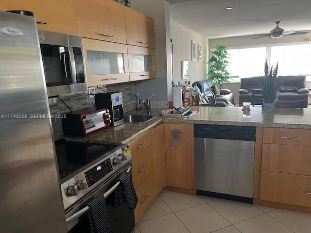 330 SE 2nd Street 202F, sold in Third Gulfstream Garden, Hallandale Beach, FL
