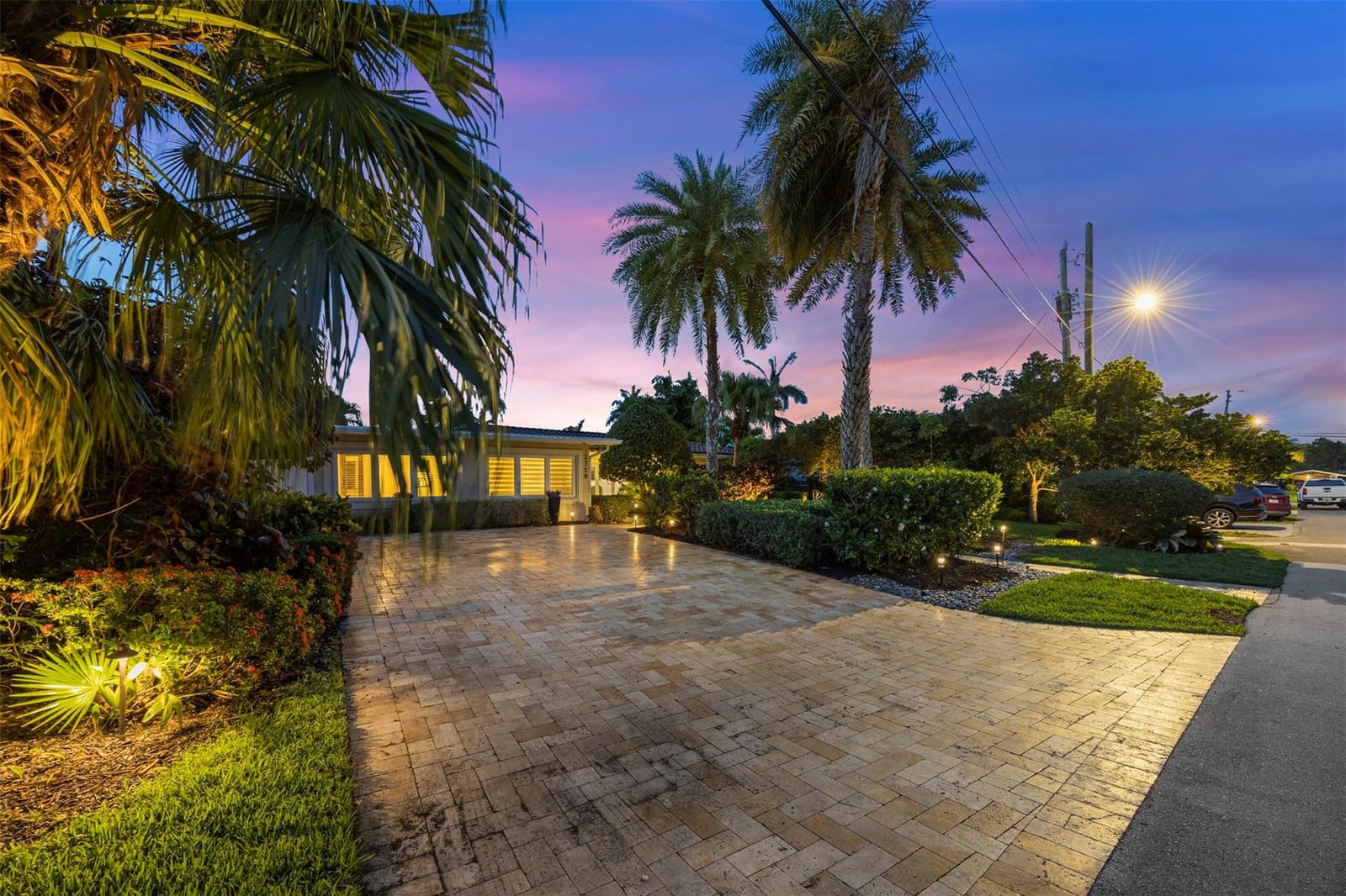 1719 Poinsettia Drive — photo 11
