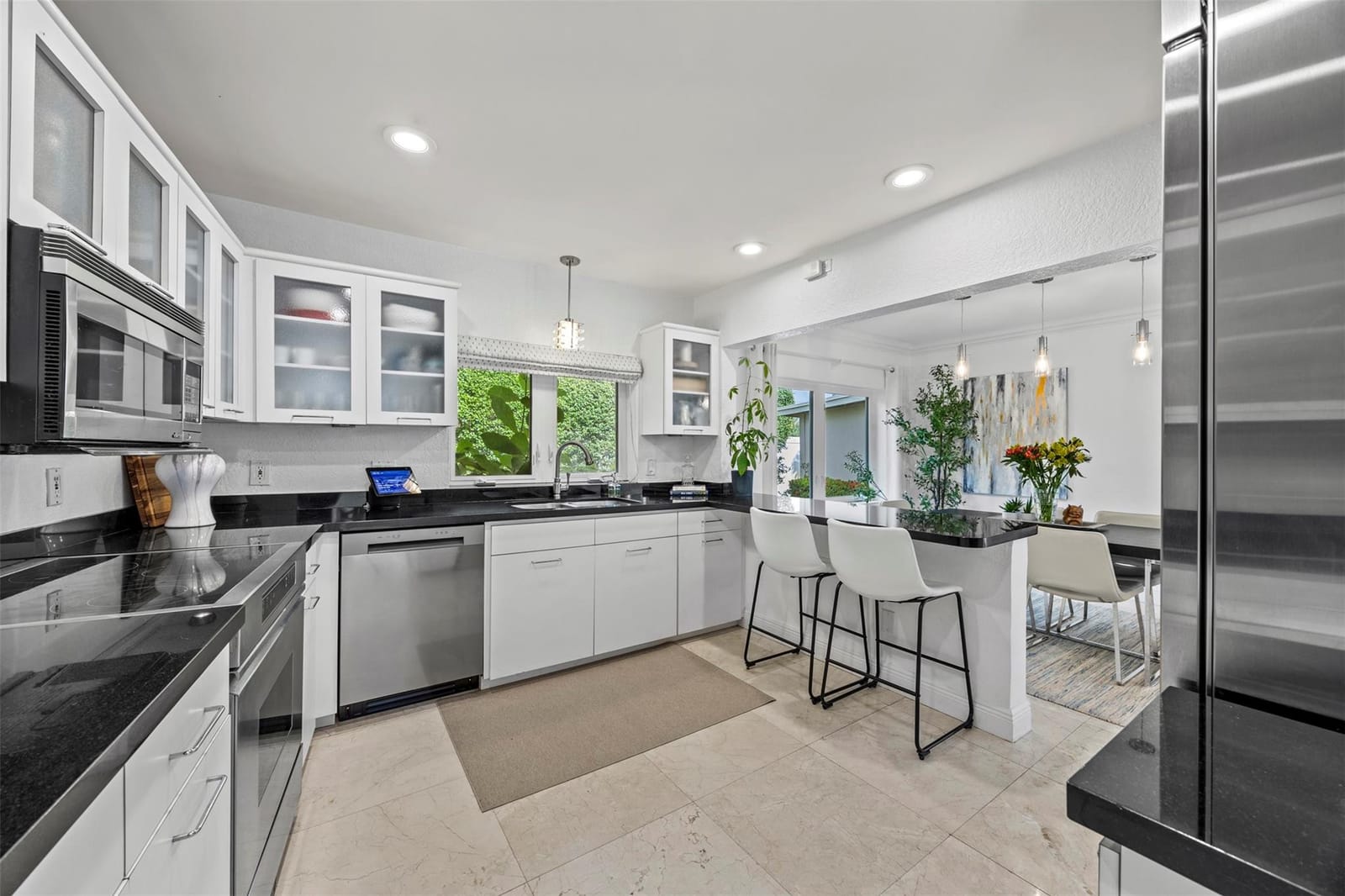 1719 Poinsettia Drive — photo 5