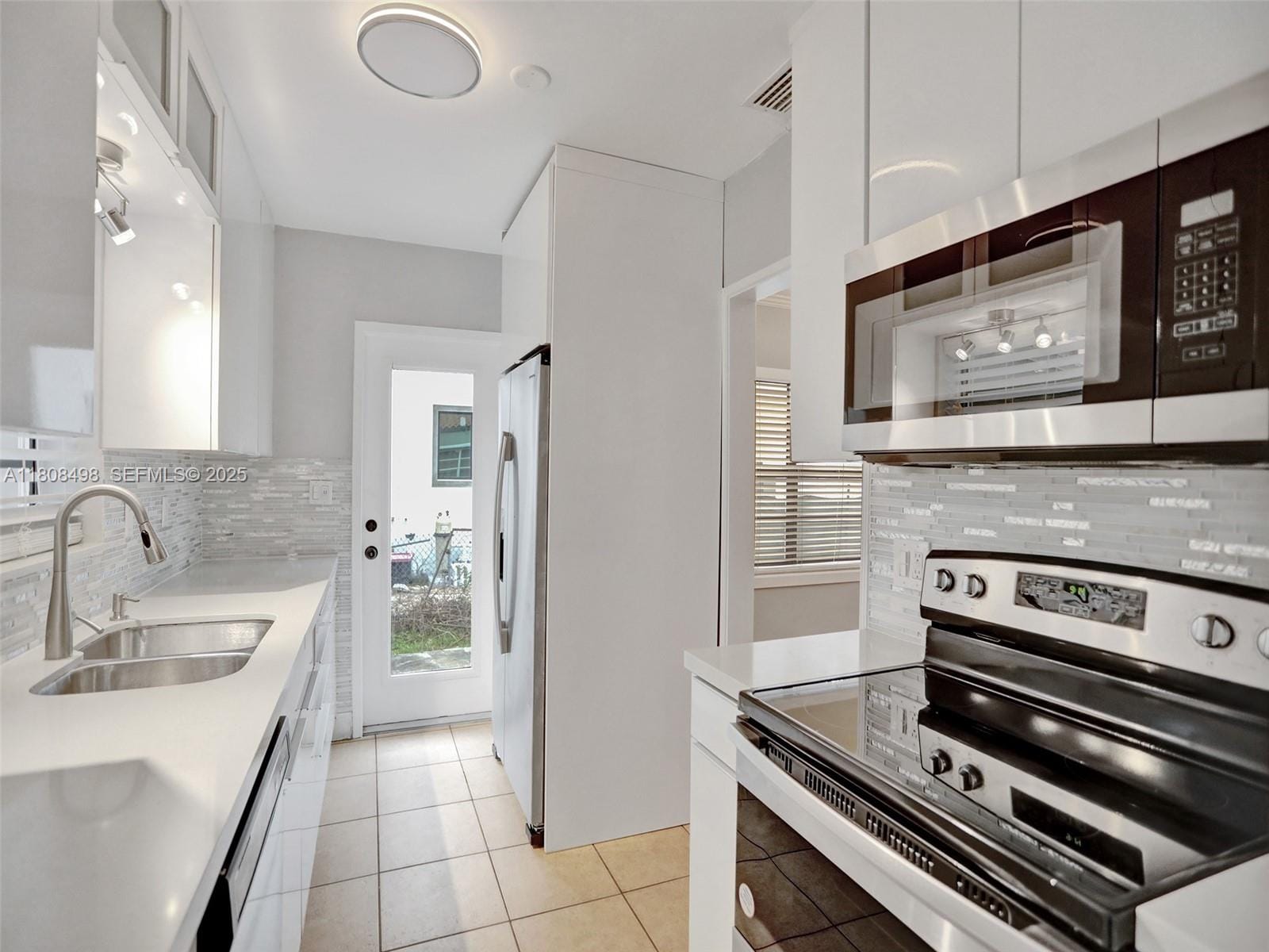 638 Madeira Avenue, Coral Gables, FL 33134 photo 10