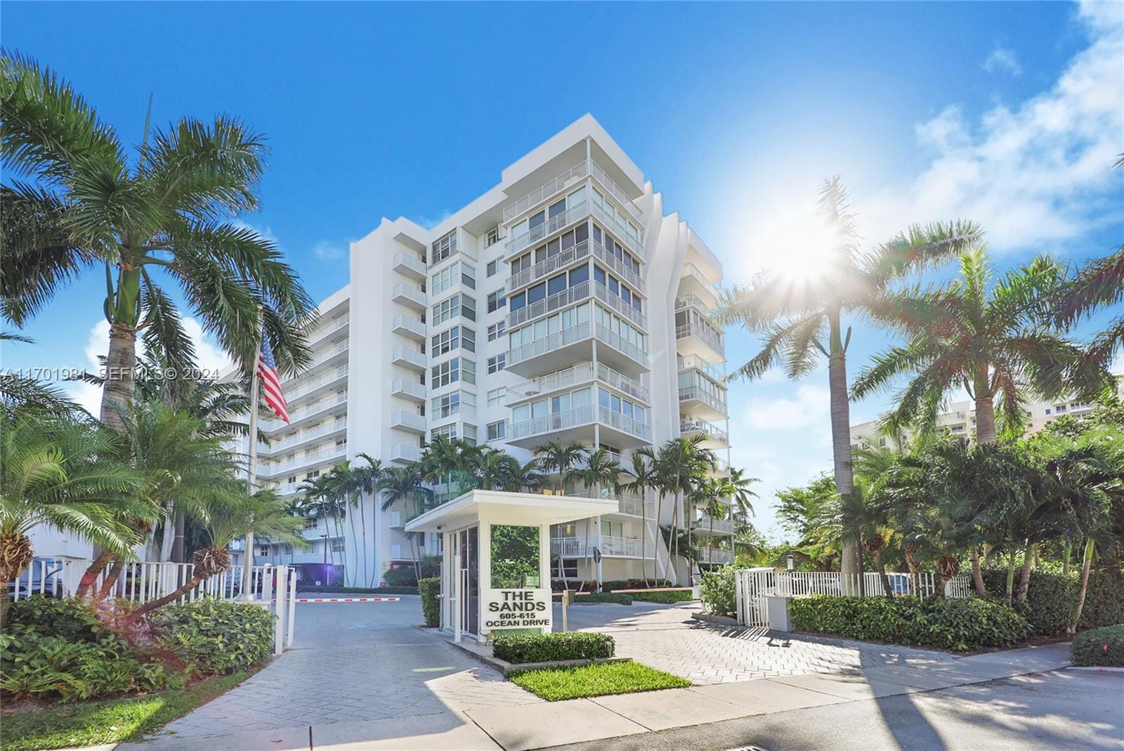605 Ocean Drive 4L, Key Biscayne, FL 33149