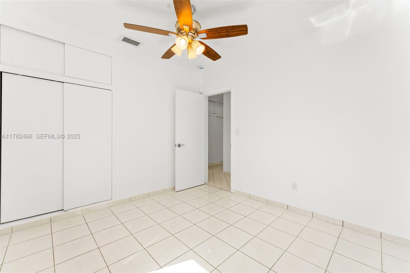 729 W 50th Place, Hialeah, FL 33012 photo 13
