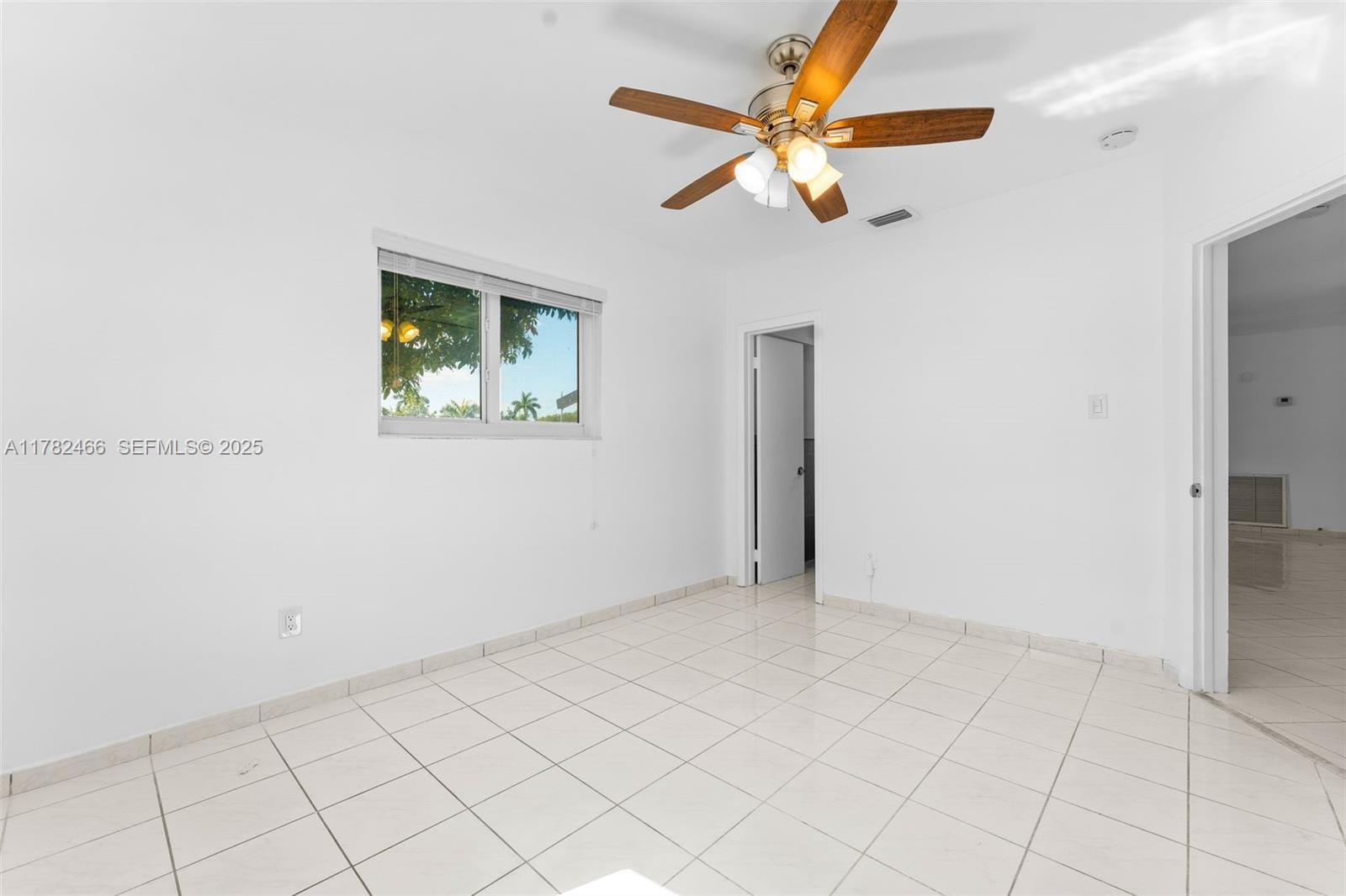 729 W 50th Place, Hialeah, FL 33012 photo 18