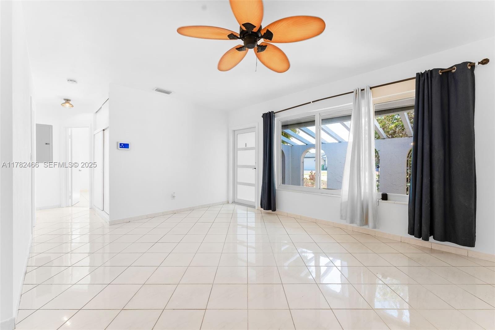729 W 50th Place, Hialeah, FL 33012 photo 4