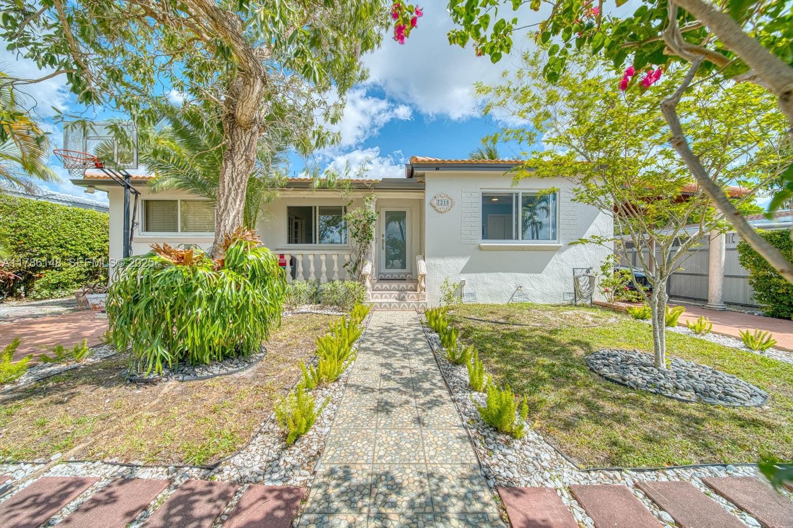 7215 SW 16th Street, Miami, FL 33155