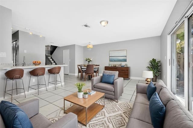 412 NW 108th Terrace, sold in Pembroke Pointe Section T, Pembroke Pines, FL