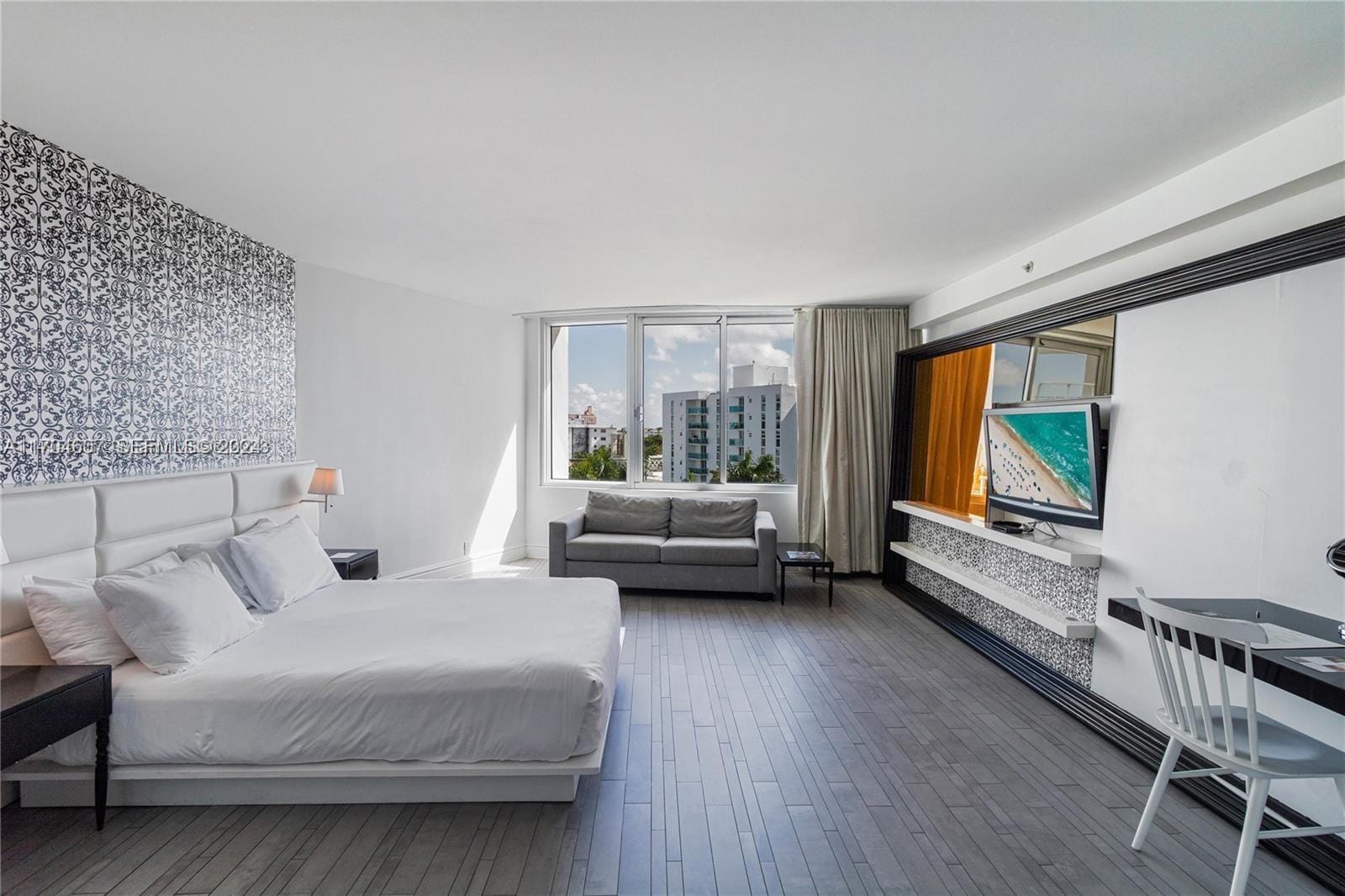 1100 West Avenue 619, Miami Beach, FL 33139 photo 2
