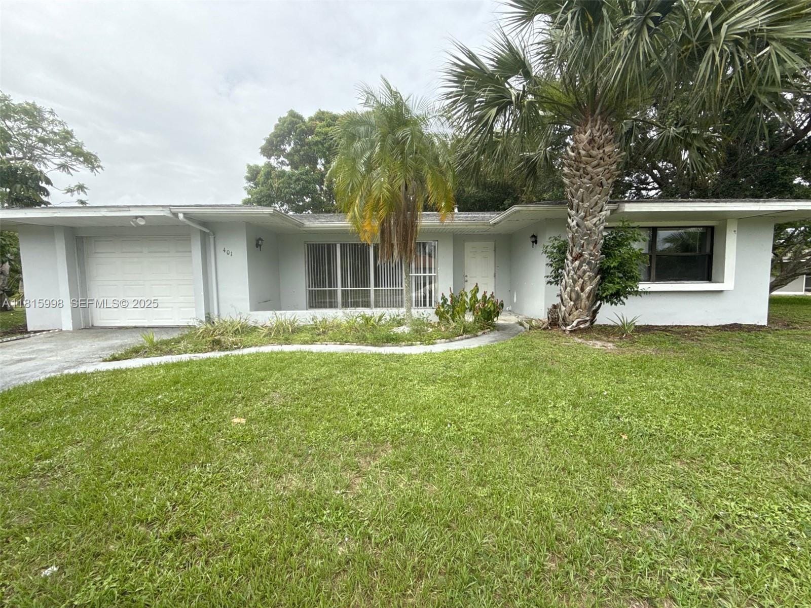 401 NE Cornwall Avenue, Port St. Lucie, FL 34983