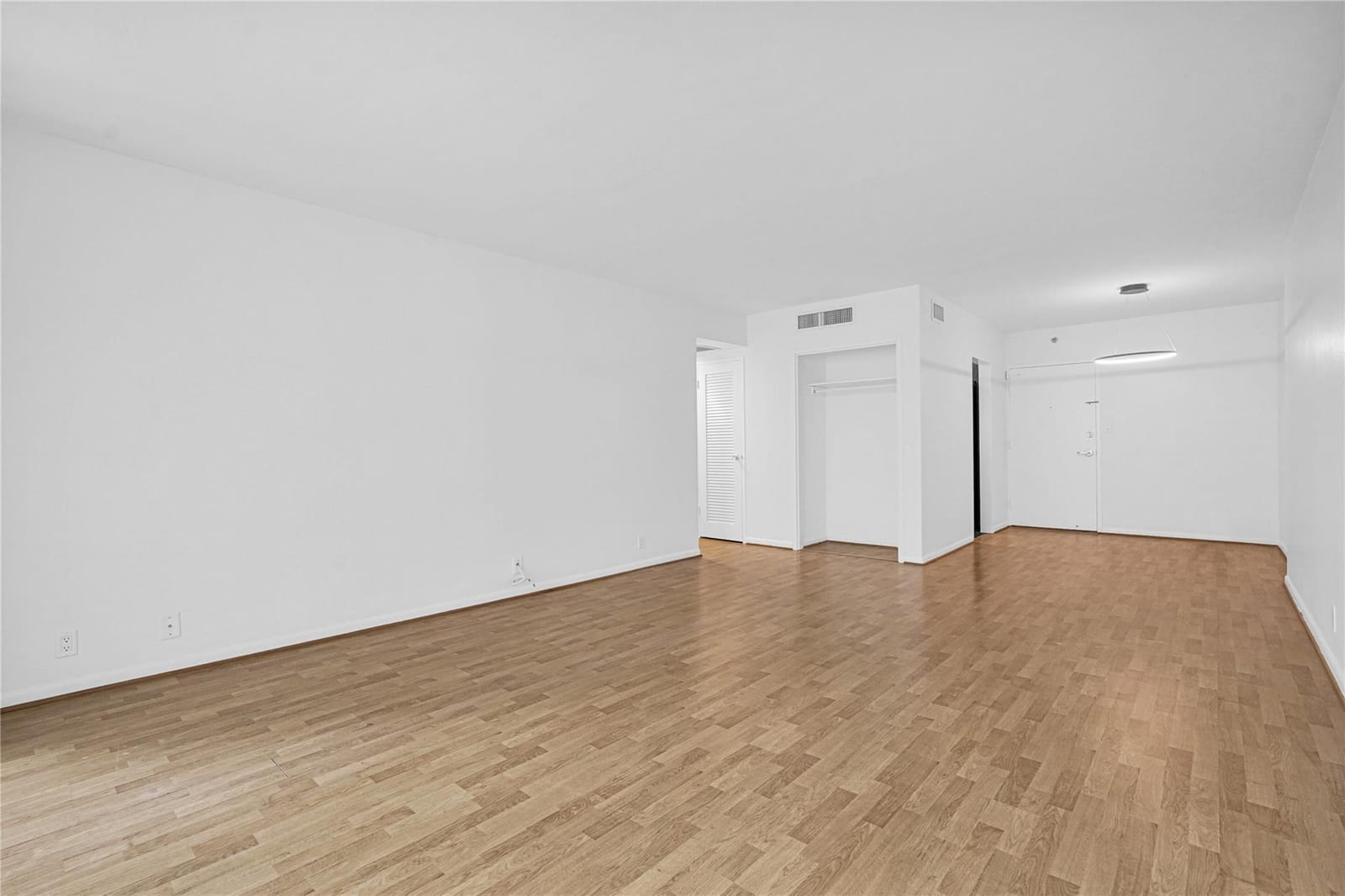1200 West Avenue 419, Miami Beach, FL 33139 photo 12
