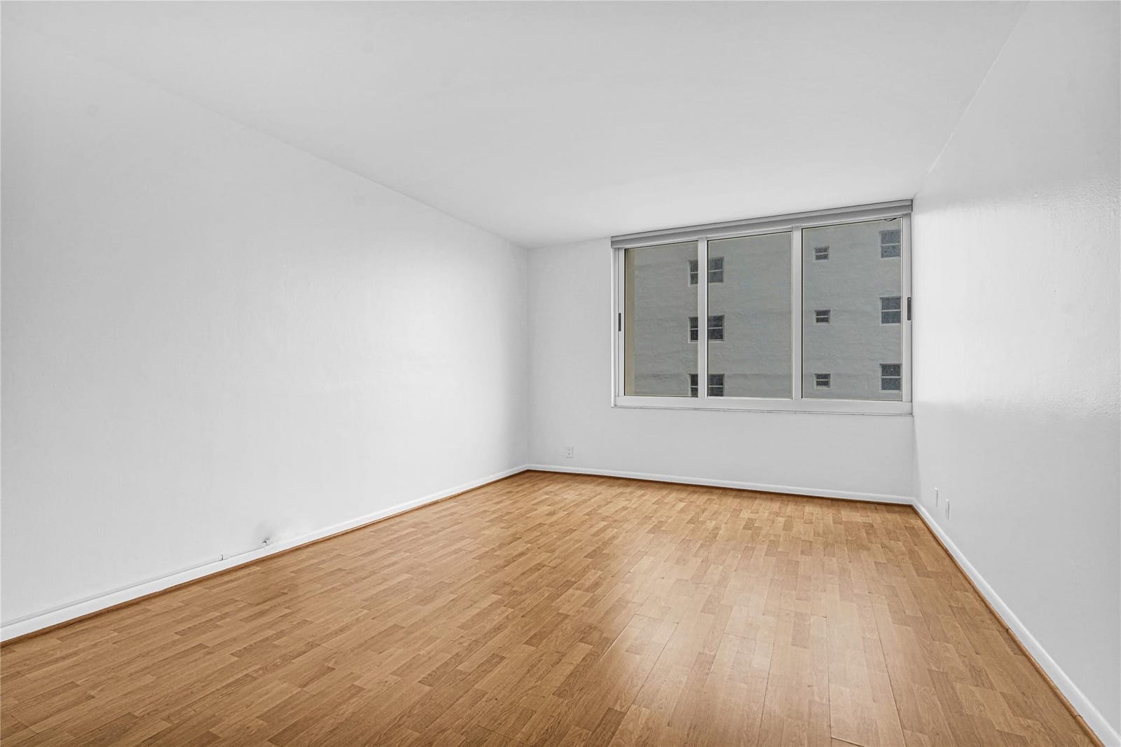 1200 West Avenue 419, Miami Beach, FL 33139 photo 27