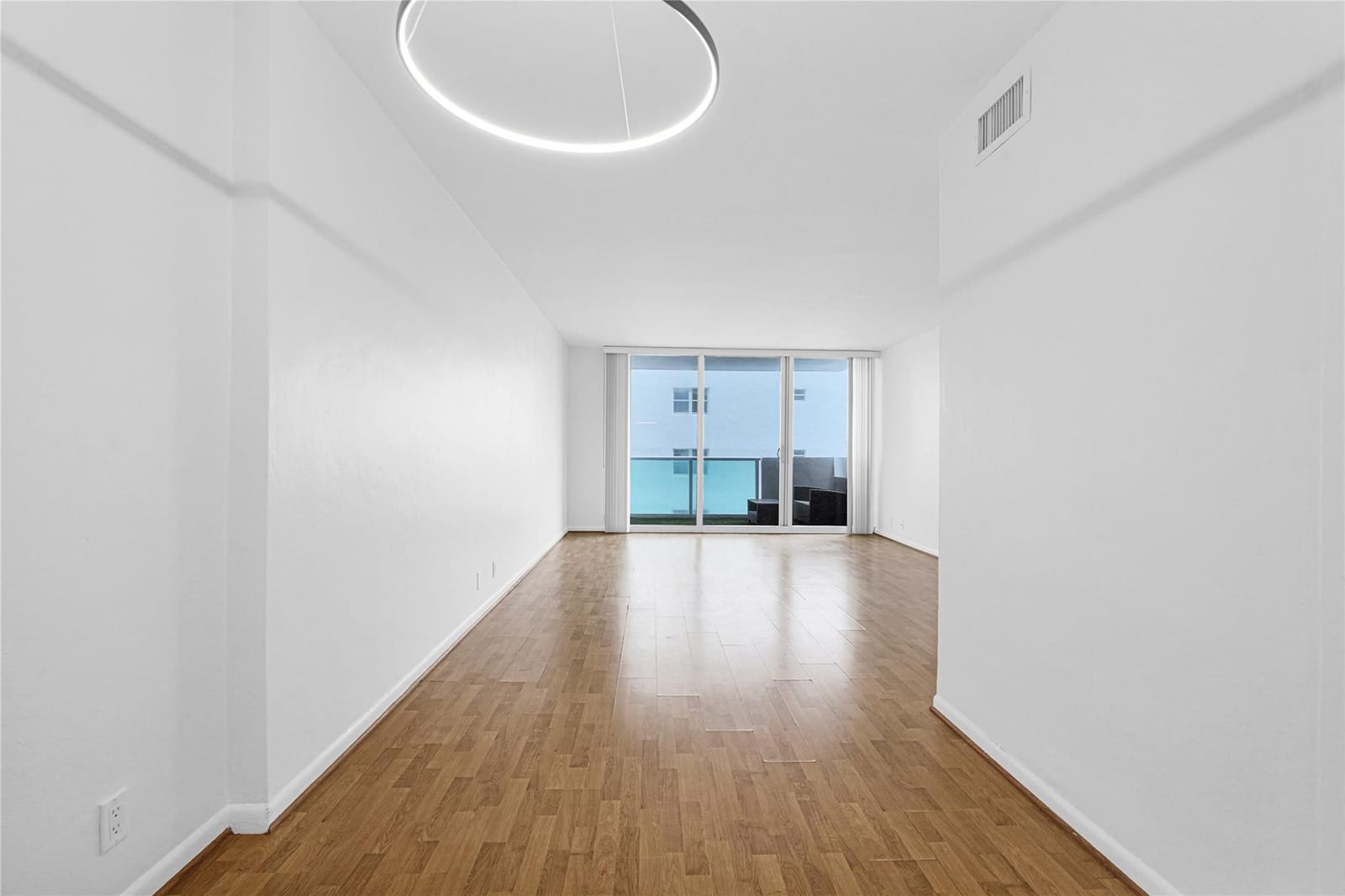 1200 West Avenue 419, Miami Beach, FL 33139 photo 8