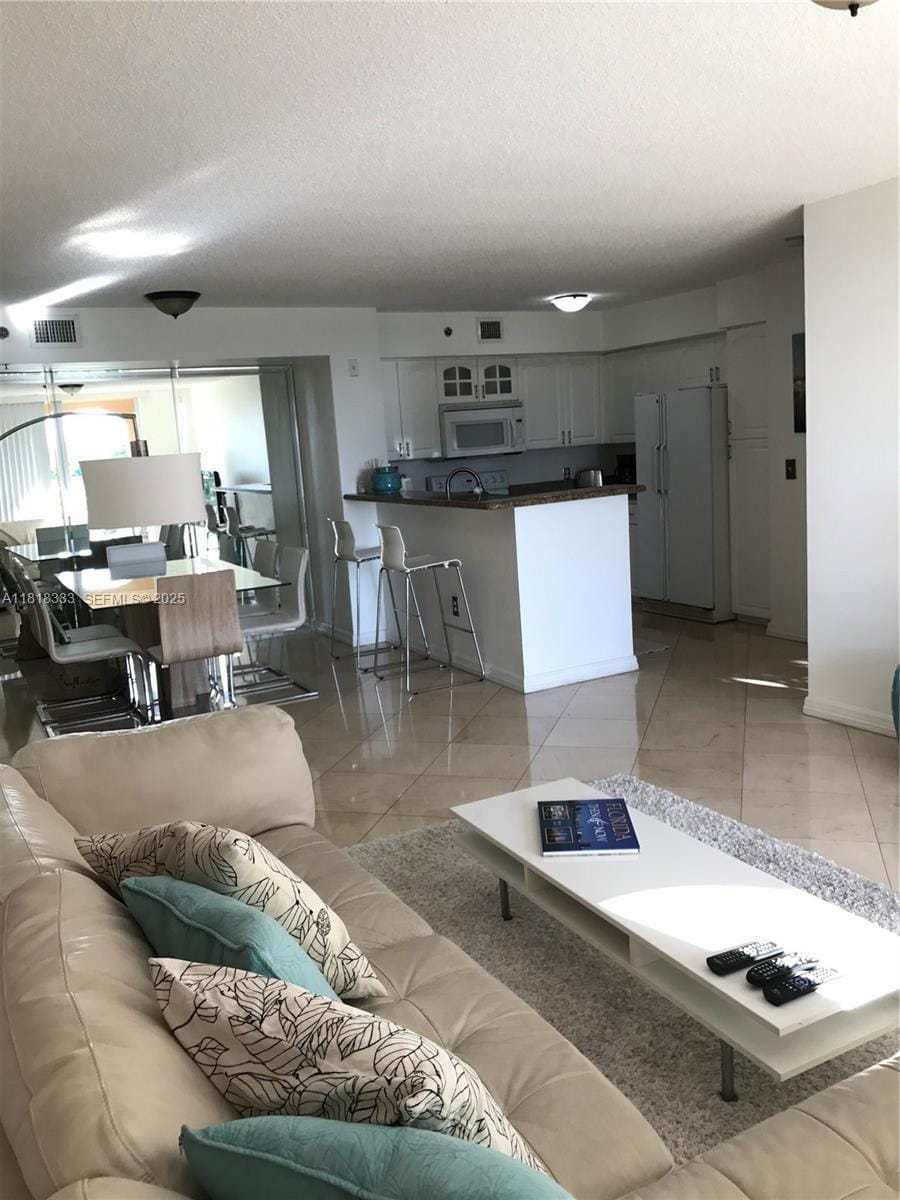 19801 E Country Club Drive 4-603 — photo 4
