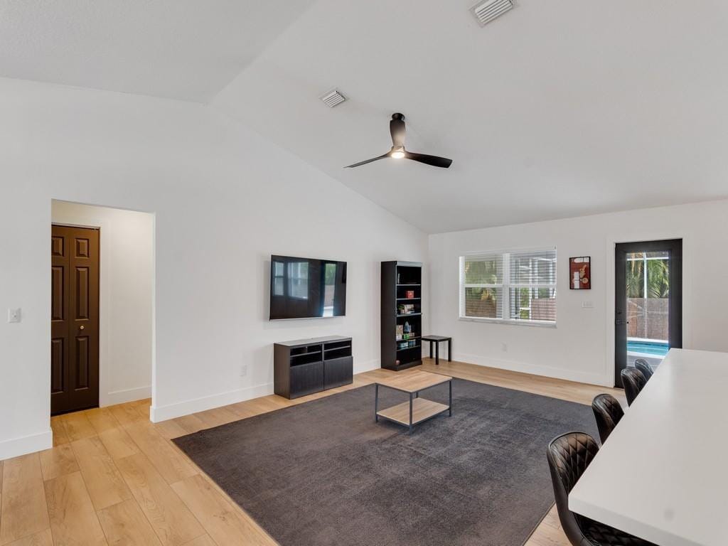409 Bywood Avenue — photo 11