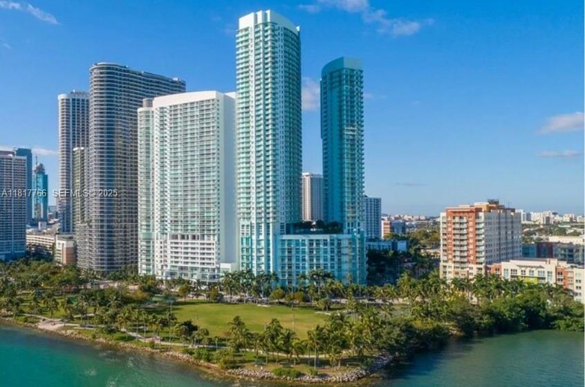 1900 N Bayshore Drive 3909, Miami, FL 33132, Miami