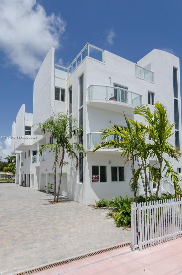 1985 Calais 3, Miami Beach, FL 33141, Miami Beach