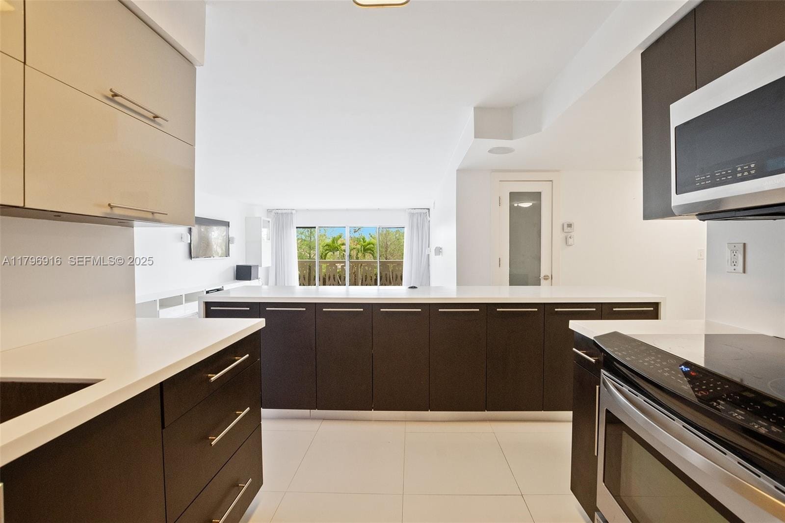 800 NE 195th Street 204, Miami, FL 33179 photo 9