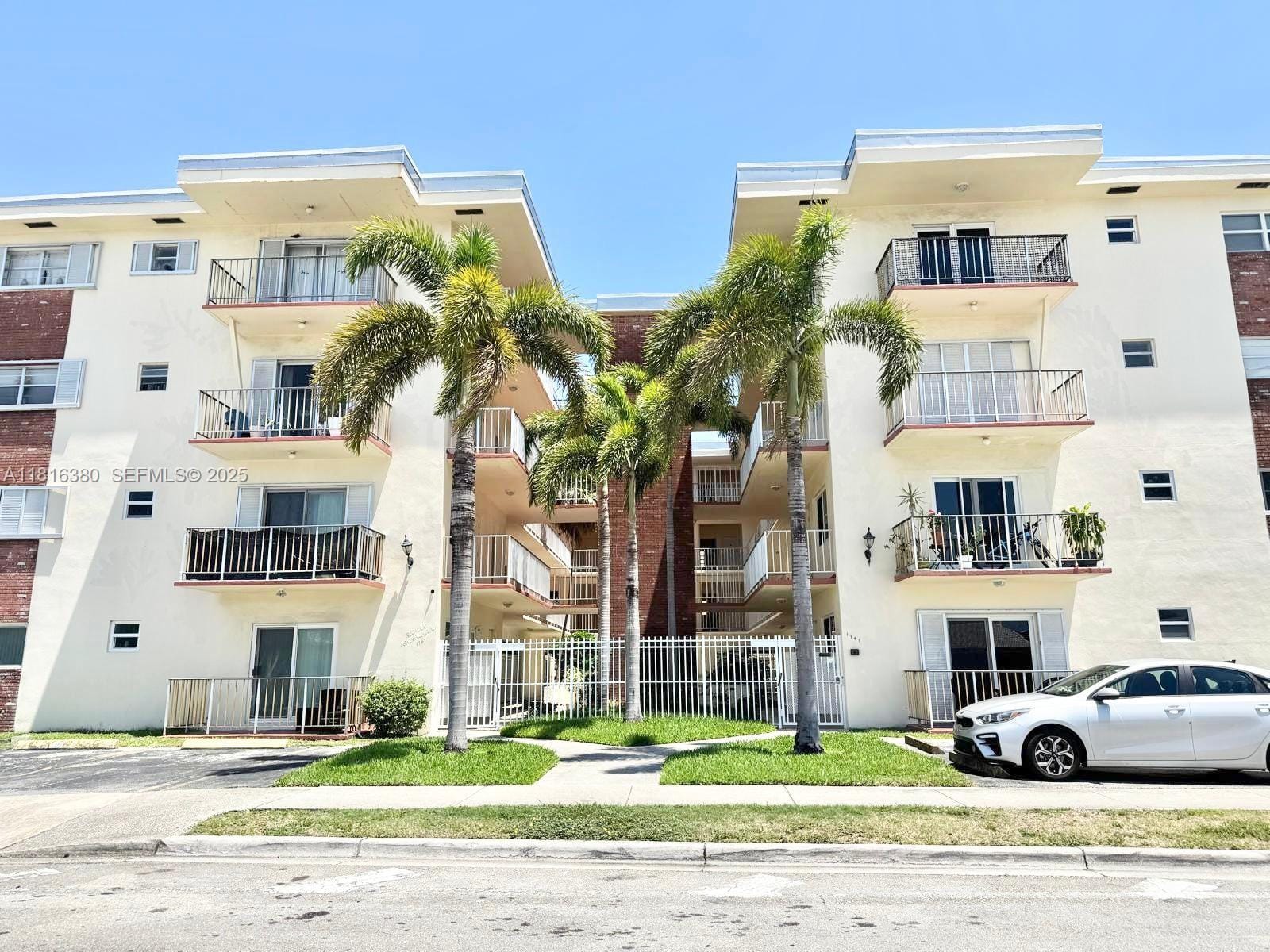 1747 Rodman Street 203, Hollywood, FL 33020 photo 1