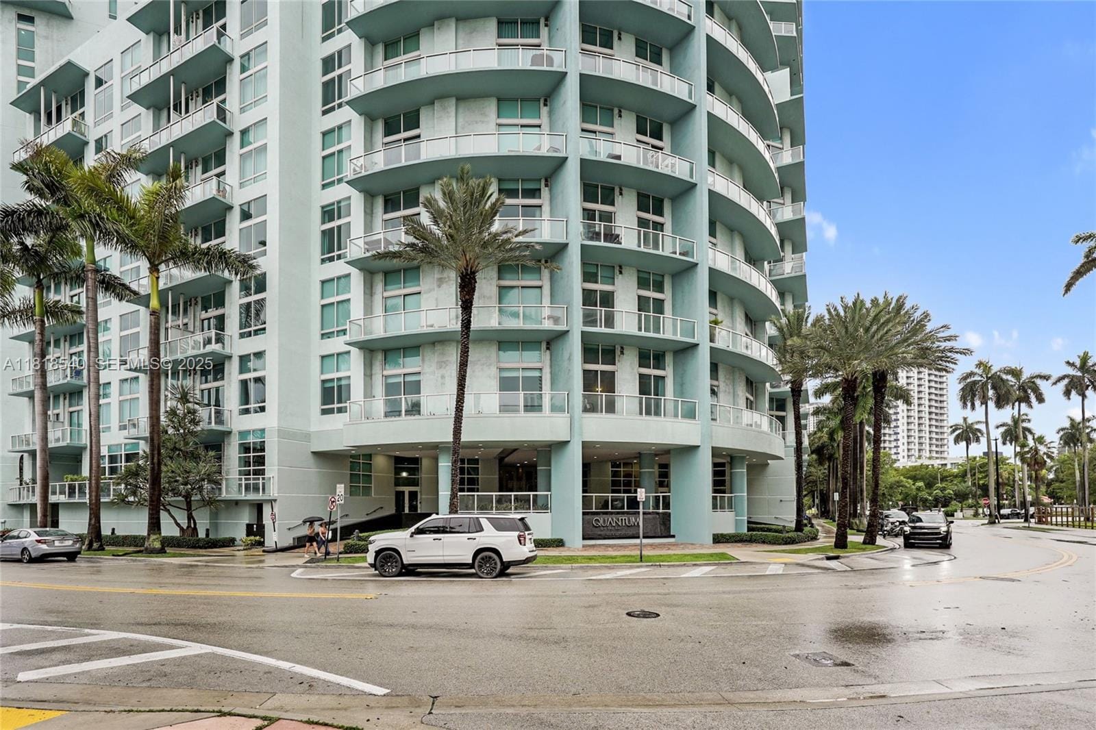 1900 N Bayshore Drive 1411 — photo 3