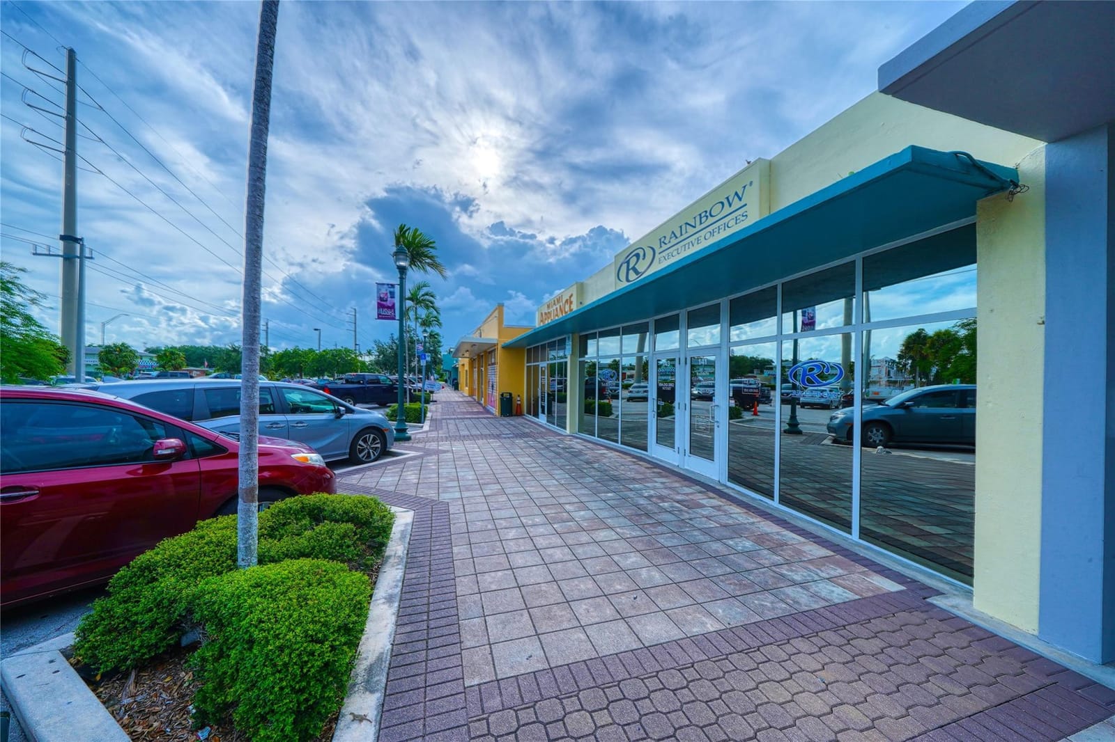 141 W Prospect Road, Oakland Park, FL 33309