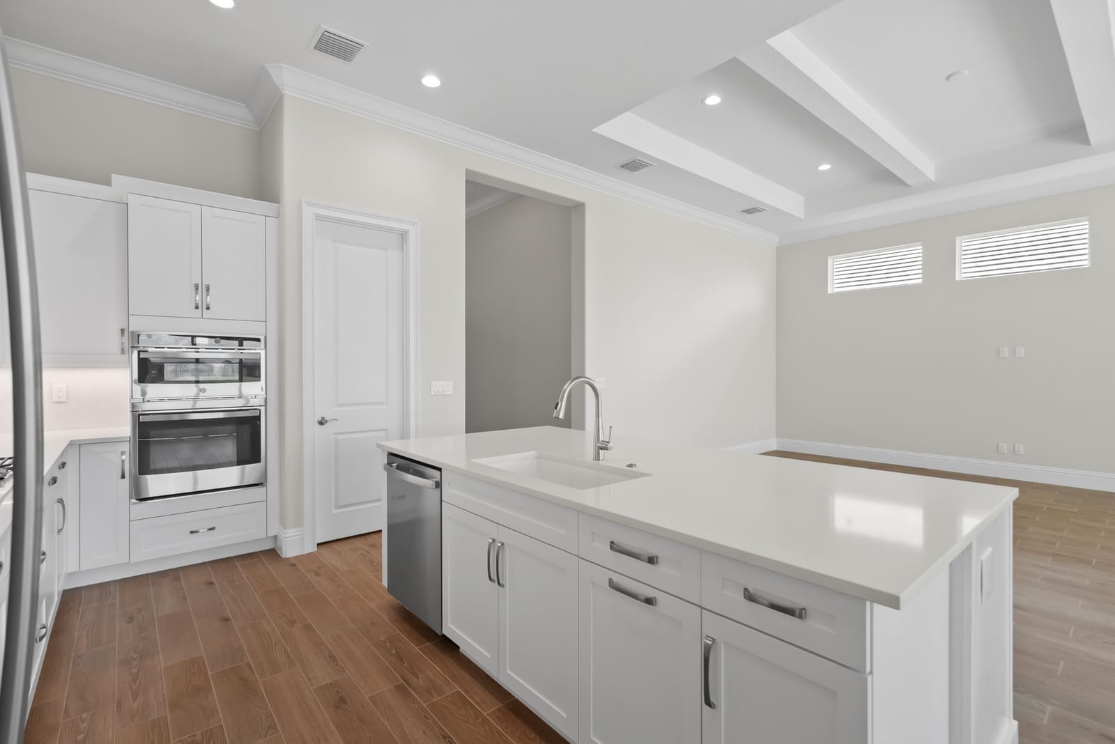 9404 SW Pinnacle Place — photo 5