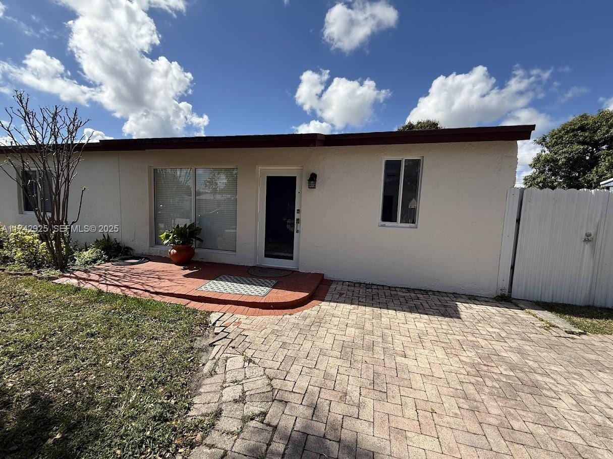 2271 SW 42nd Way, Fort Lauderdale, FL 33317 photo 2