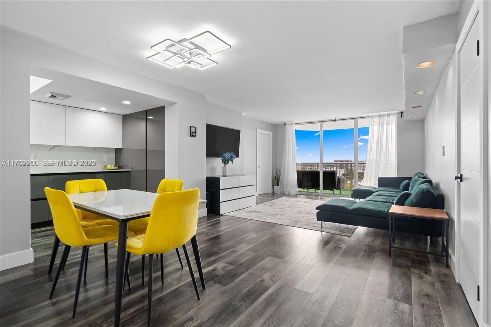 18011 Biscayne Boulevard 1602, Aventura, FL 33160