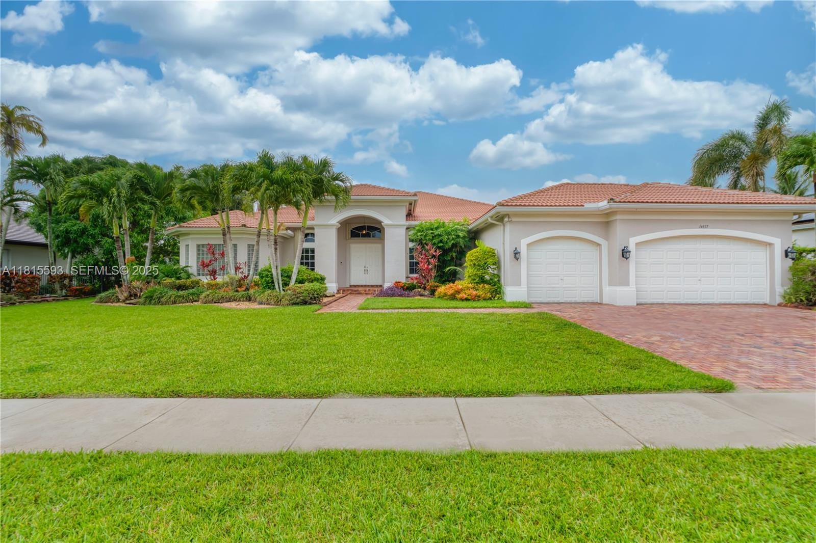 5 bedroom home for sale at 14837 36th, Davie, FL 33331 — $1,775,000