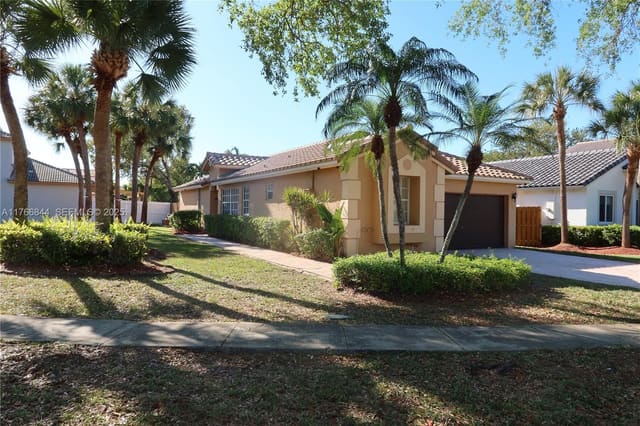 1026 NW 170th Avenue, sold in Lakes Of Western Pines Re, Pembroke Pines, FL