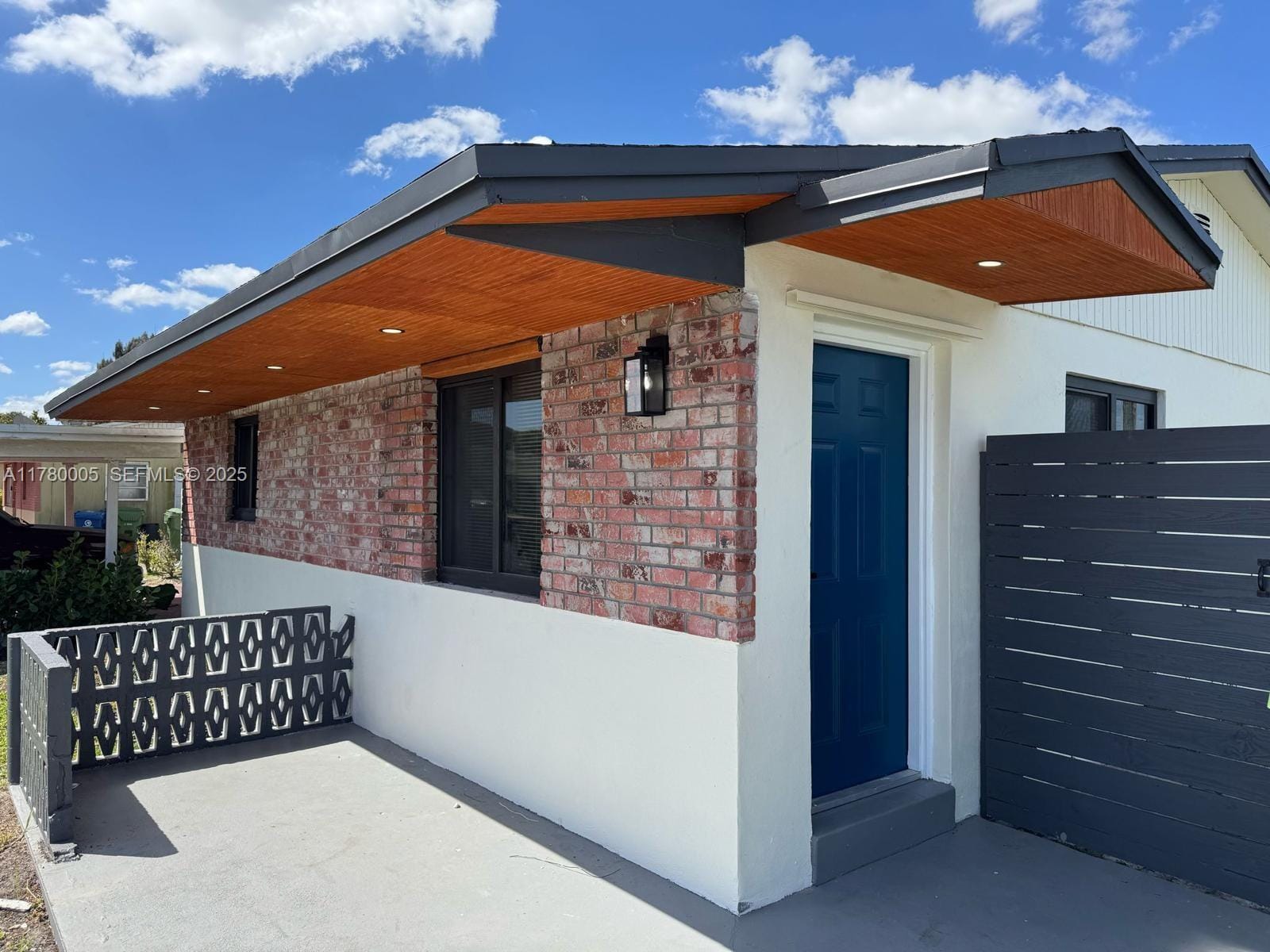 2091 NW 27th Lane, Fort Lauderdale, FL 33311
