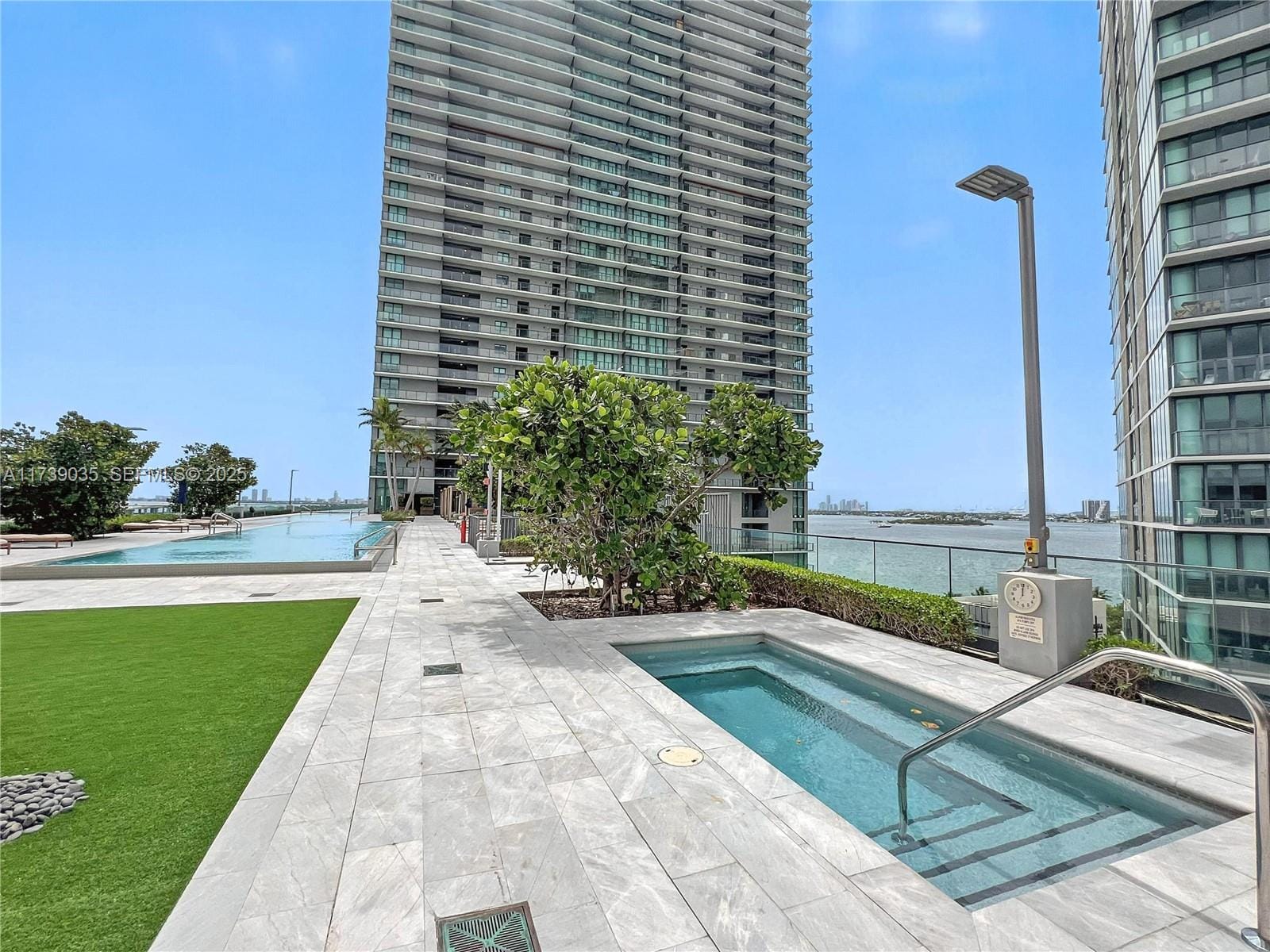 3131 NE 7th Avenue 2004, Miami, FL 33137 photo 17