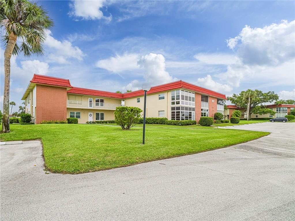 97 Spring Lake Drive 104, Vero Beach, FL 32962, Vero Beach
