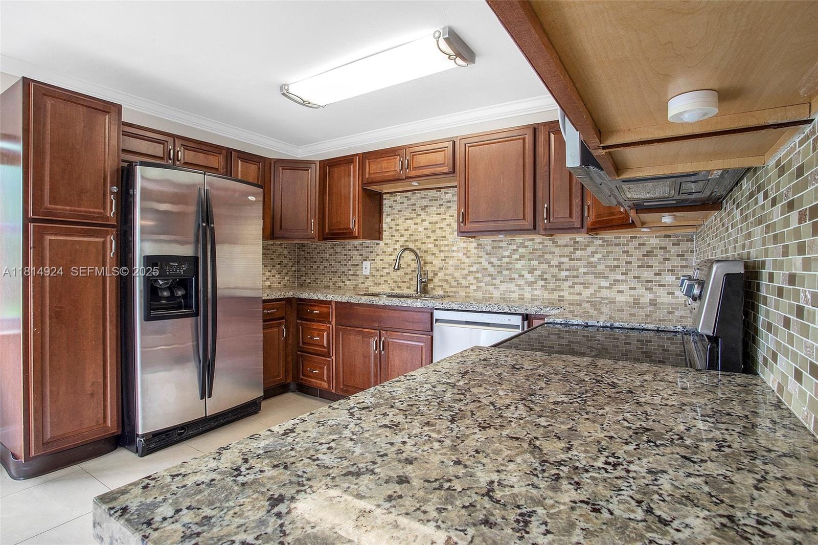 5433 NE 1st Avenue, Oakland Park, FL 33334 photo 13